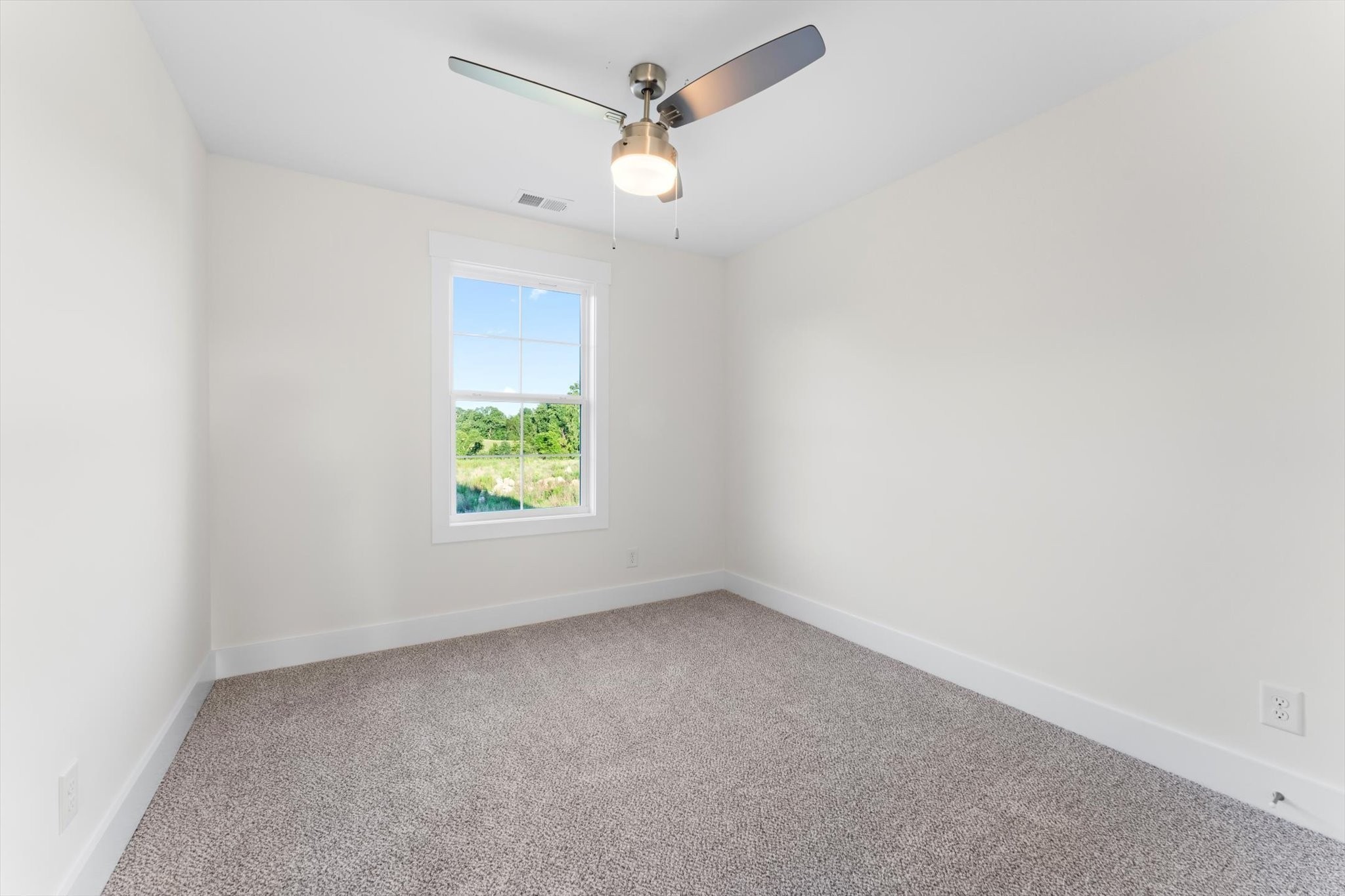 973 Bankside Dr Property Photo 22