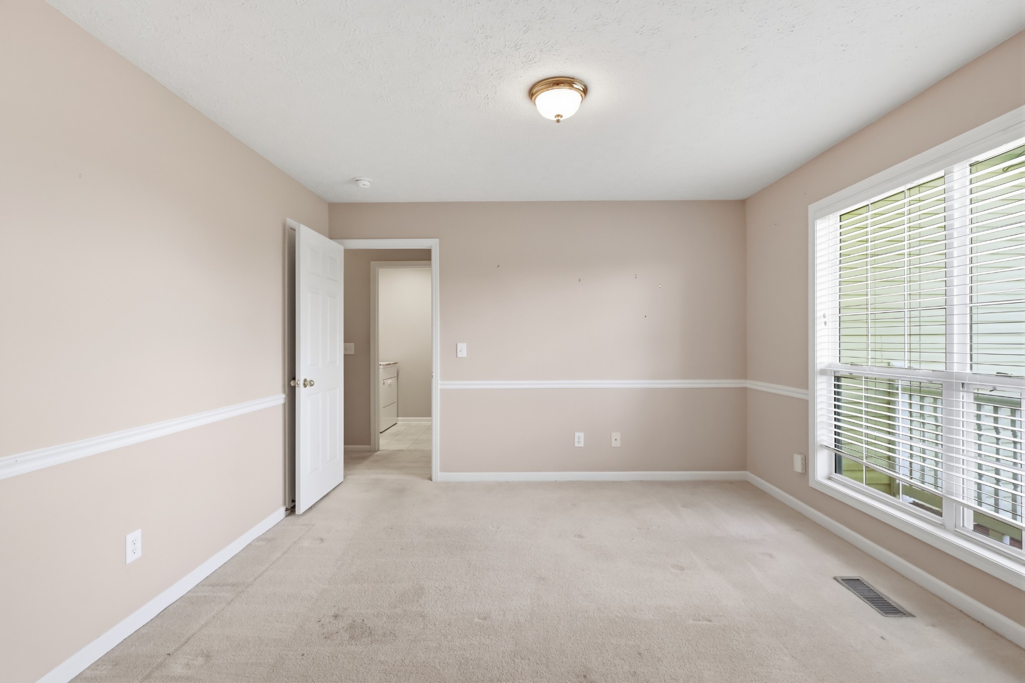 813 Shun Pike Property Photo 7
