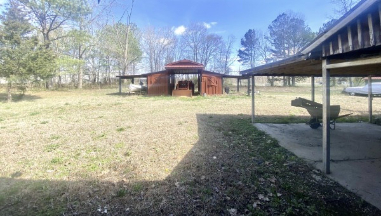 200 Brown Town Rd Property Photo 16
