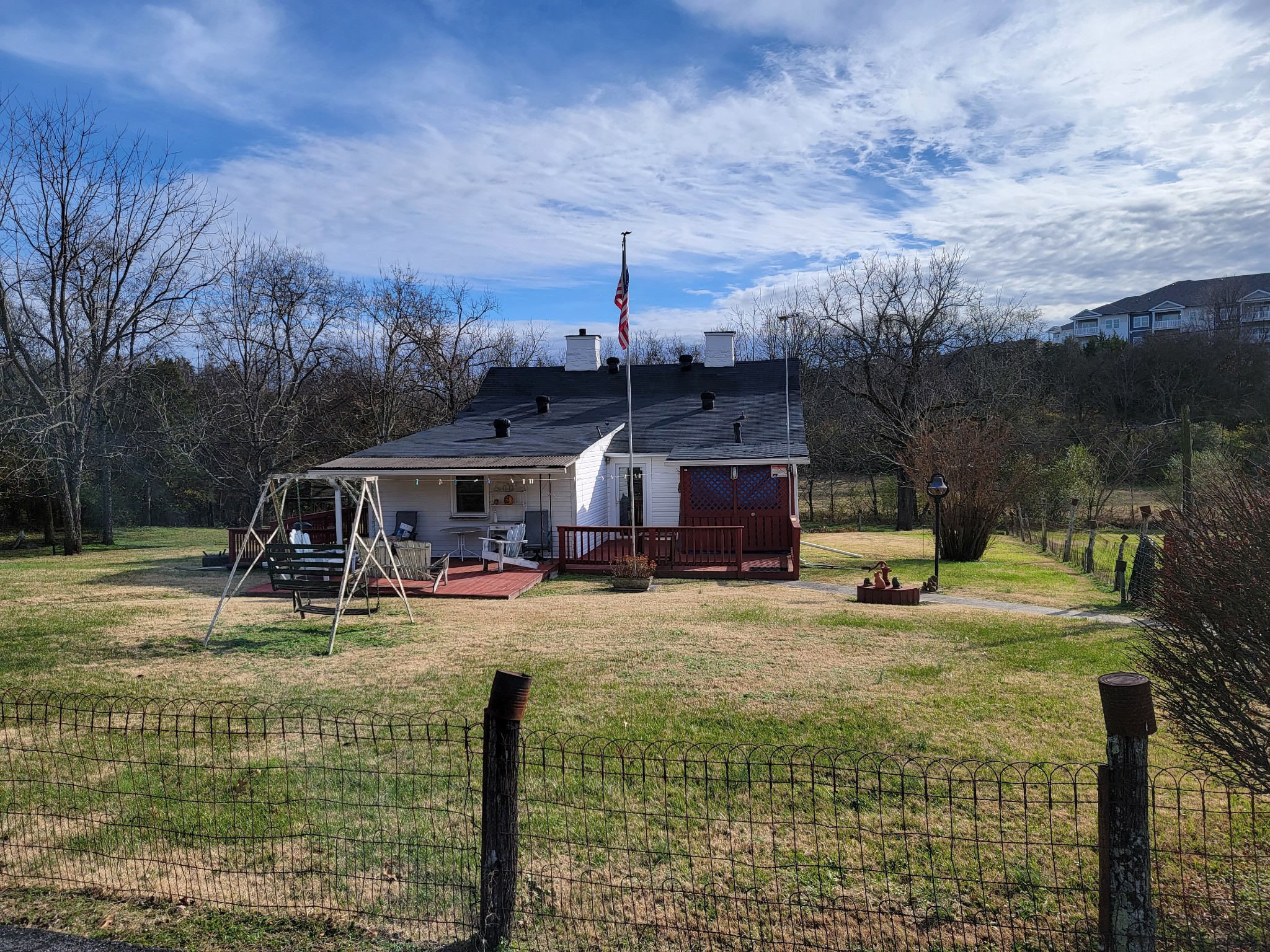 5550 Mount View Rd Property Photo 1