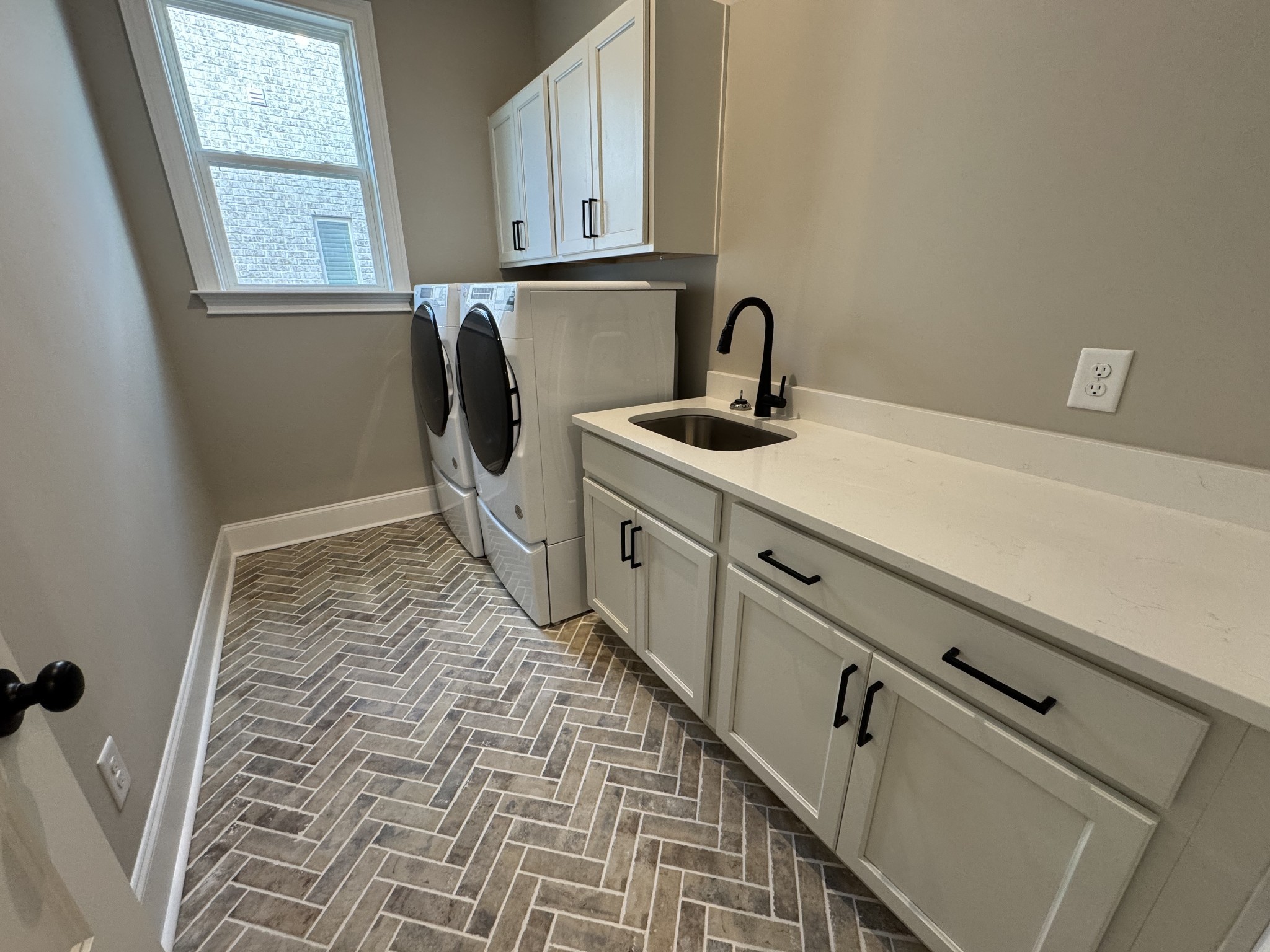 109 Cedarstone Drive Property Photo 10