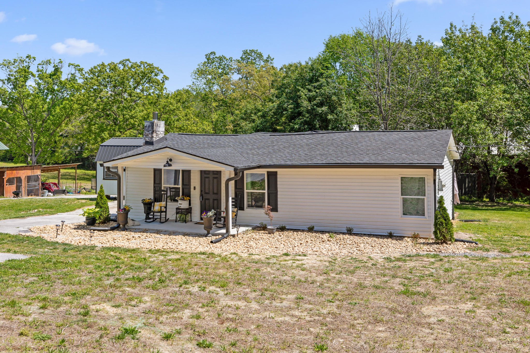 3940 Cole Trail Property Photo 6