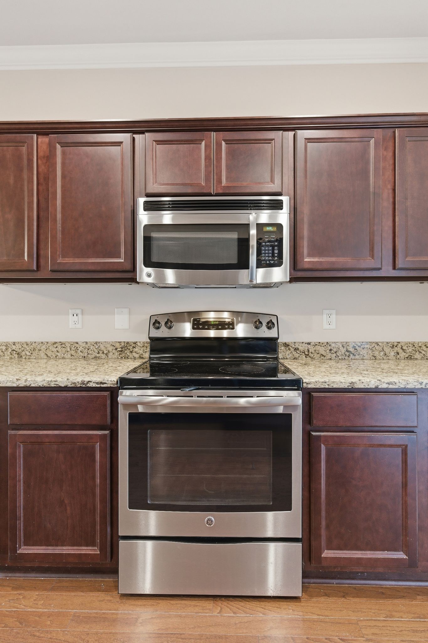 1040 Charlie Daniels Pkwy Property Photo 10