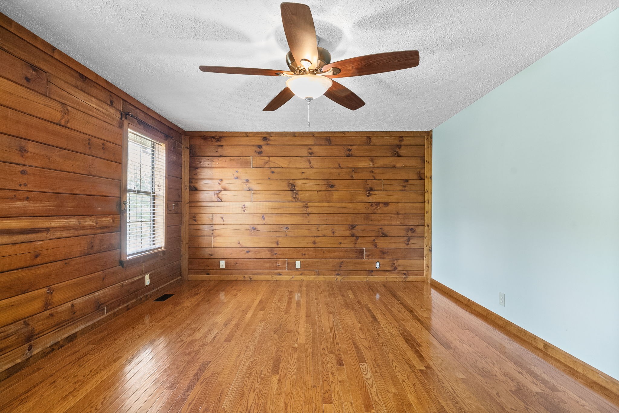 110 Jerry Smith Rd Property Photo 6