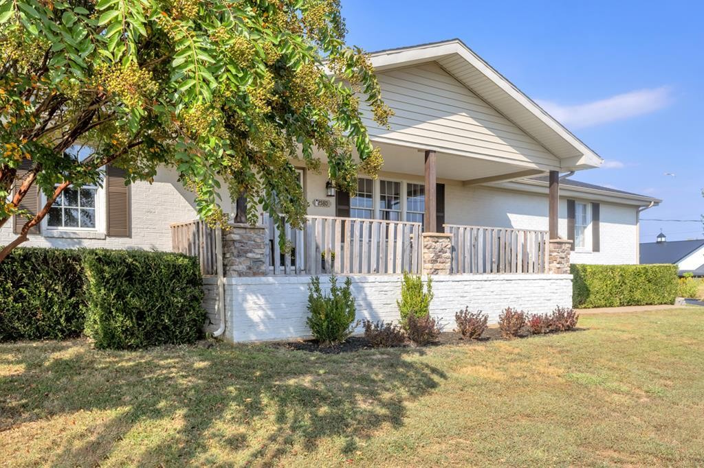 2580 Crofton Dawson Rd Property Photo 1