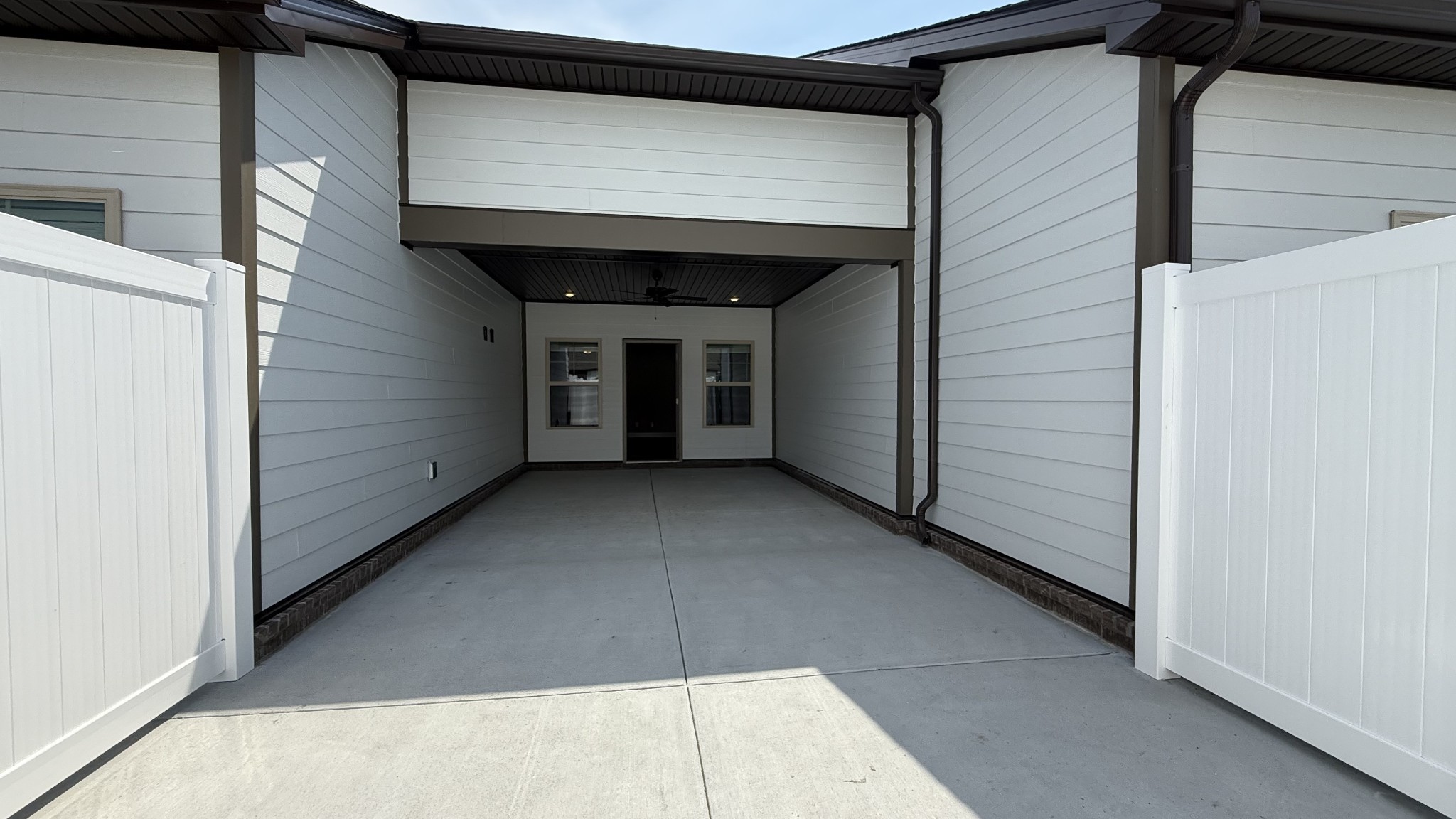 1437 Suzanne Drive Property Photo 3