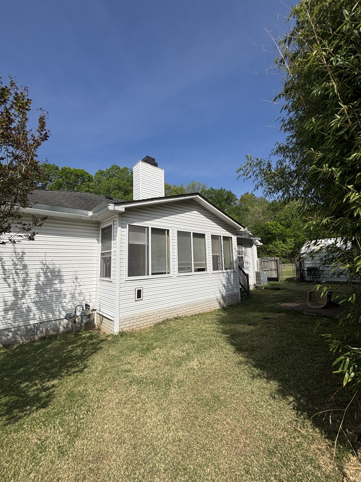206 Dreaden St Property Photo 25