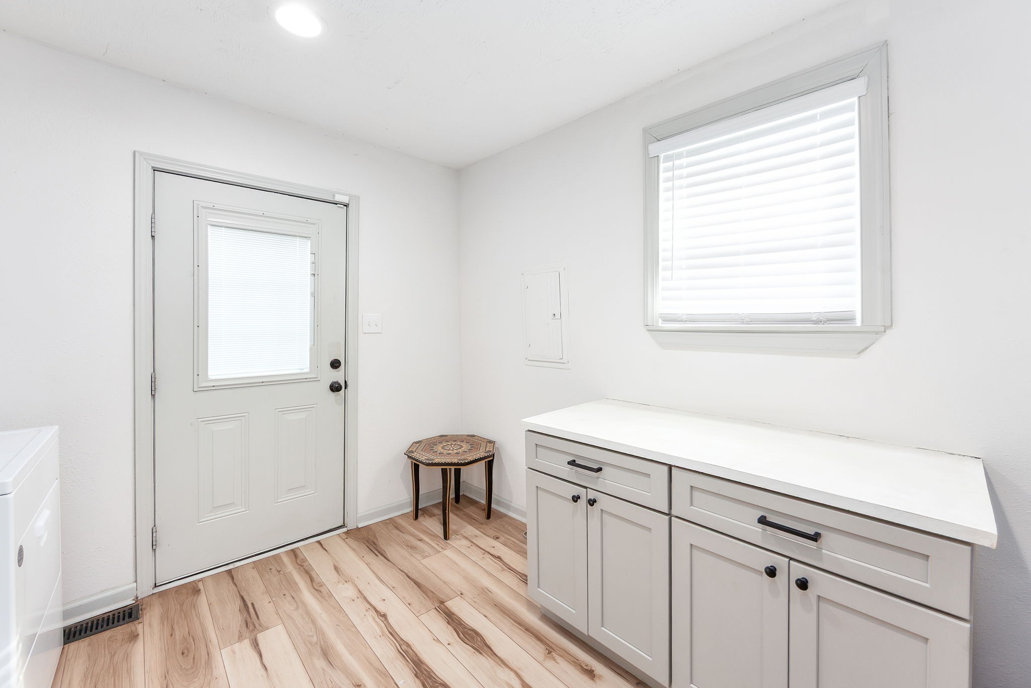 209 Hatton St Property Photo 9