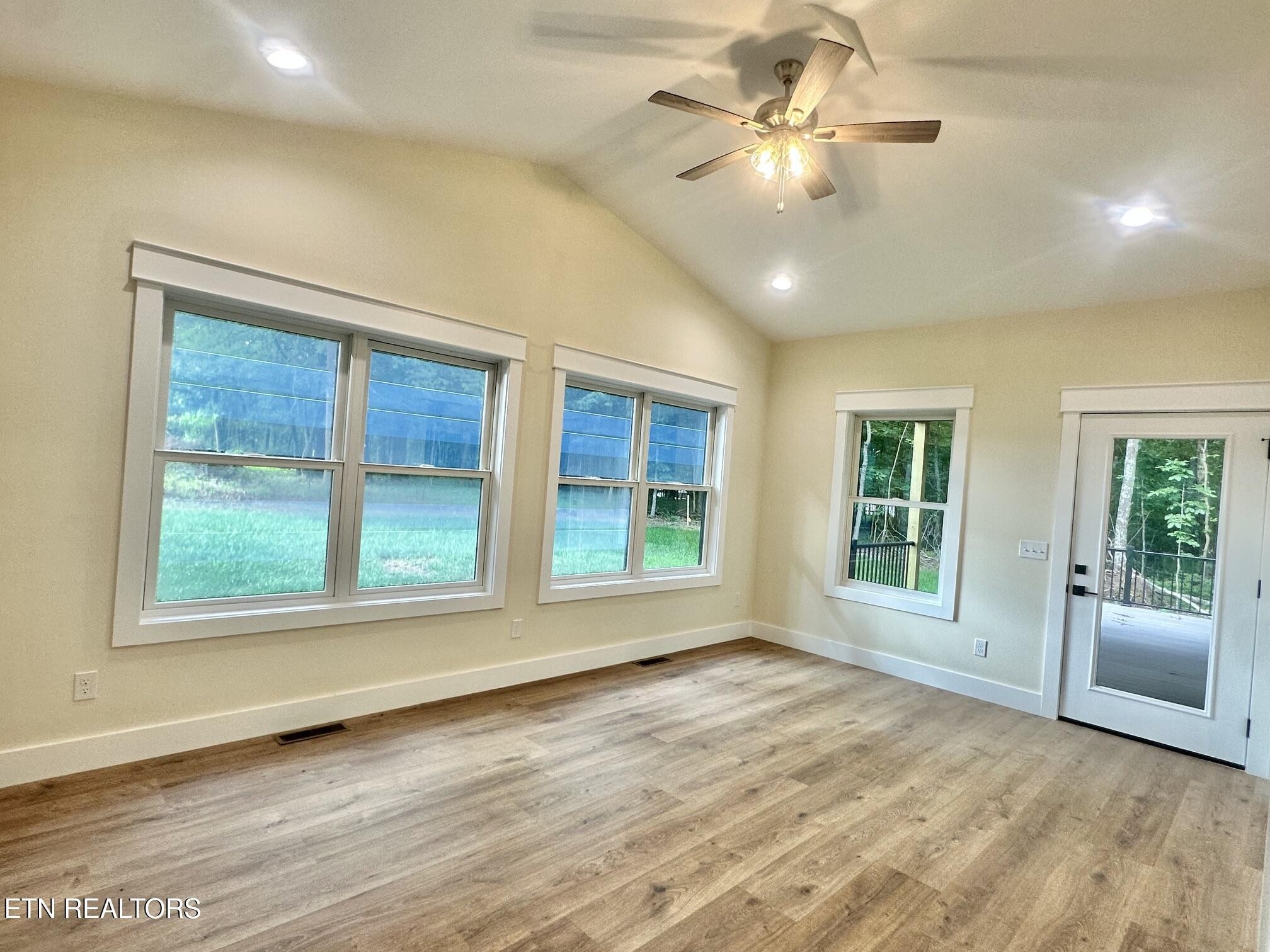 614 Apoka Lane Property Photo 10