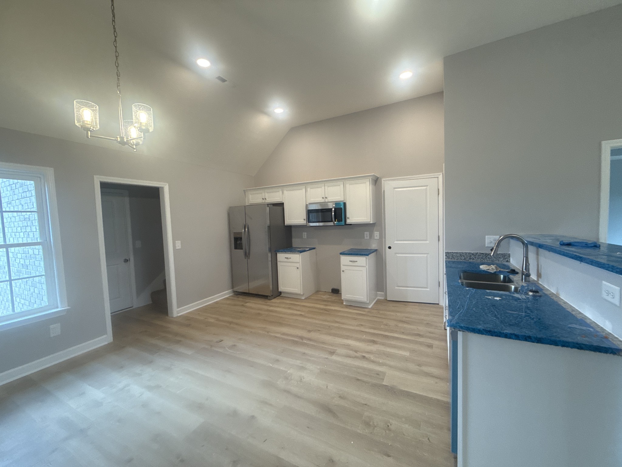 3184 Dusenburg Dr Property Photo 2