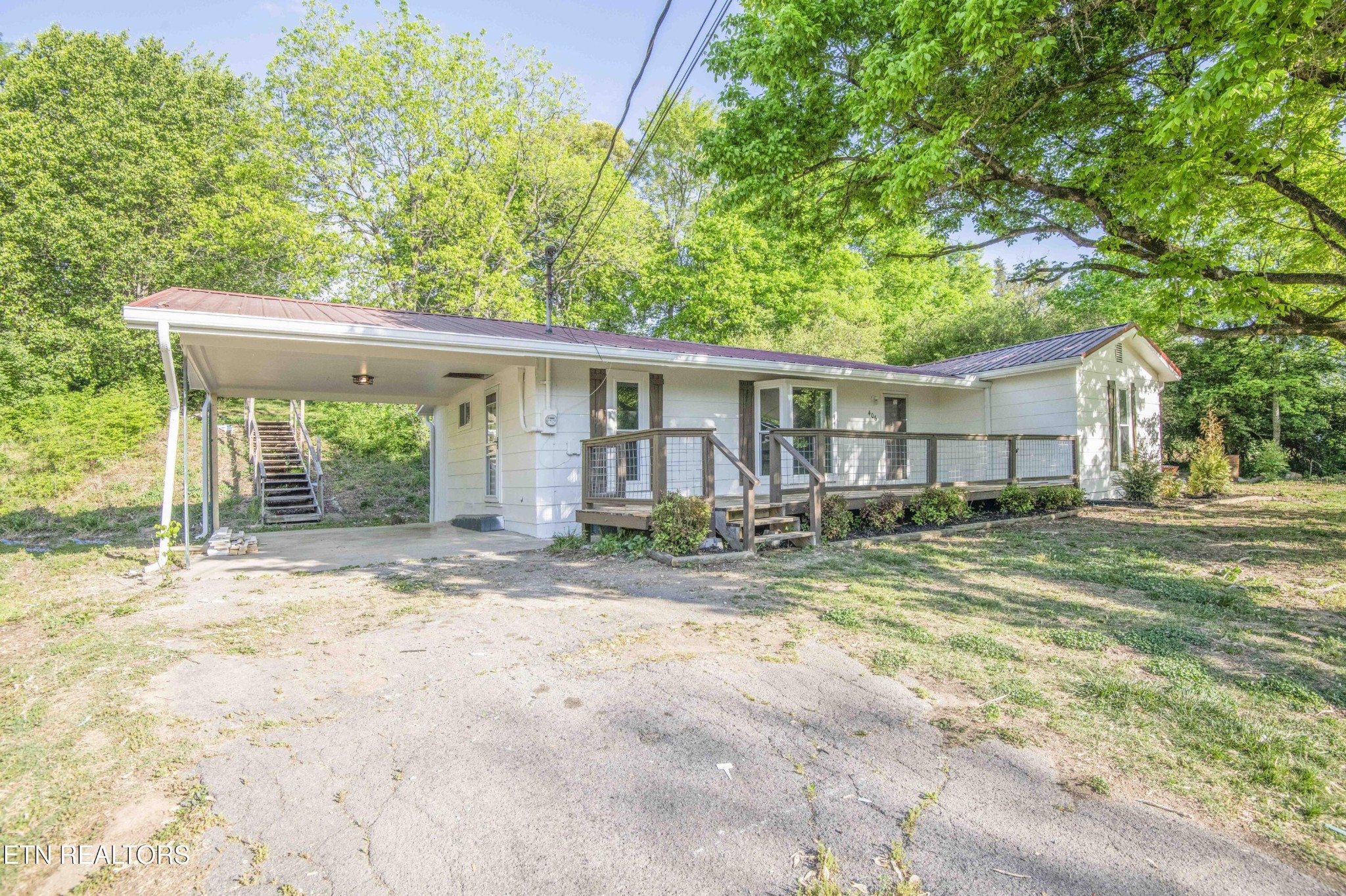 406 Mcconkey St Property Photo 3