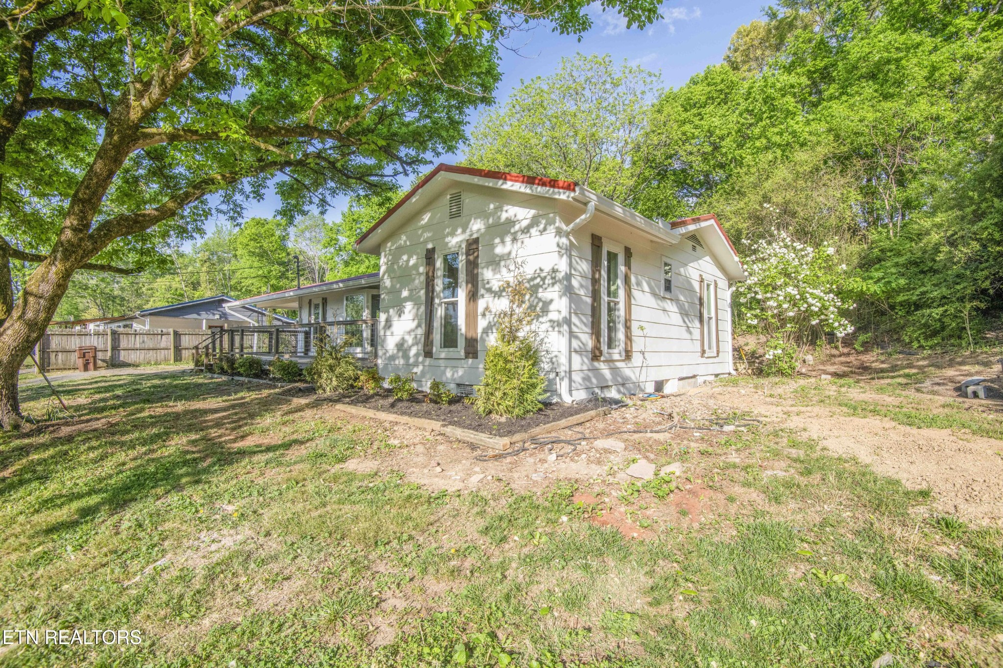 406 Mcconkey St Property Photo 4