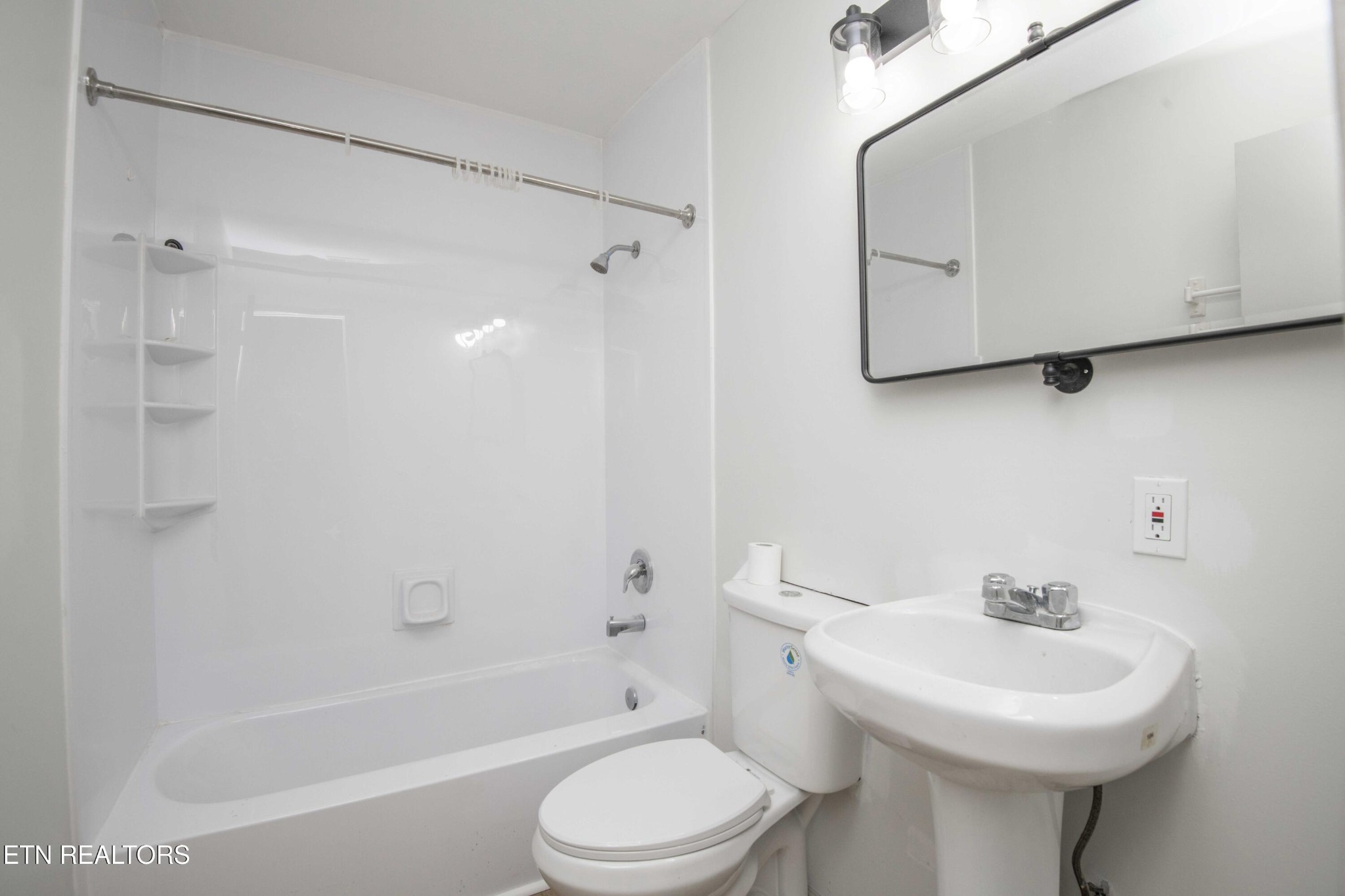 406 Mcconkey St Property Photo 27
