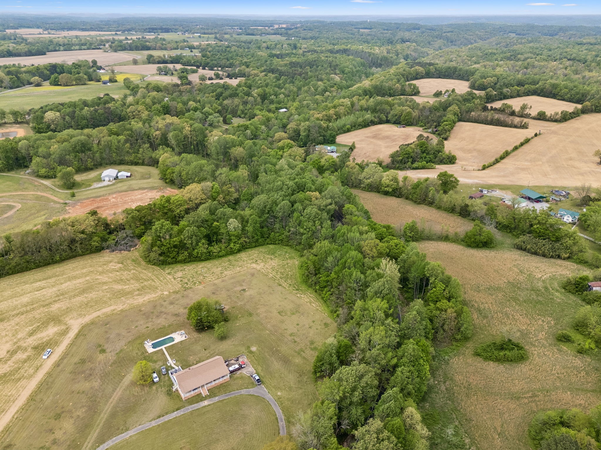 1059 Old Railroad Bed Rd Property Photo 2