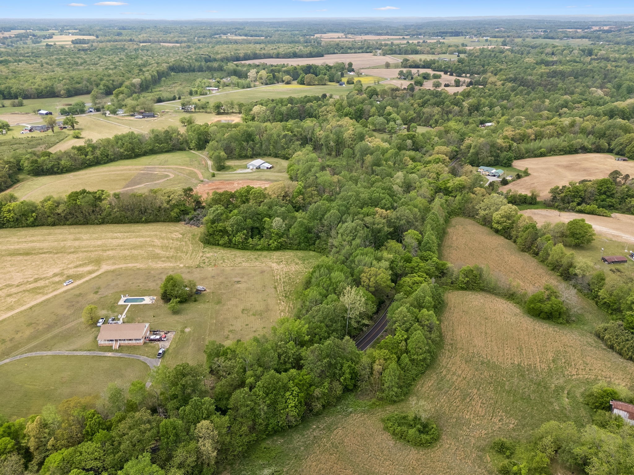 1059 Old Railroad Bed Rd Property Photo 3