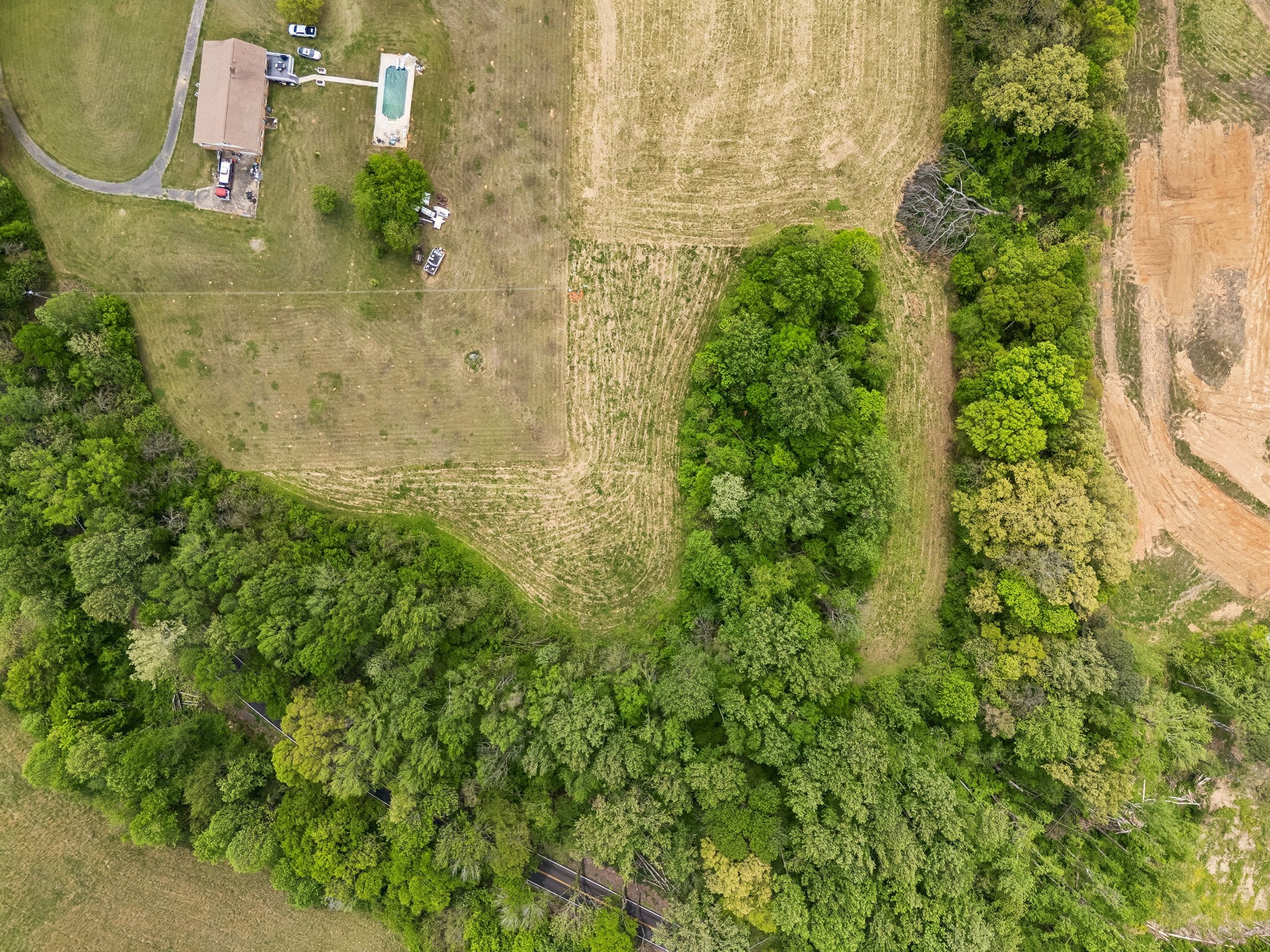 1059 Old Railroad Bed Rd Property Photo 9