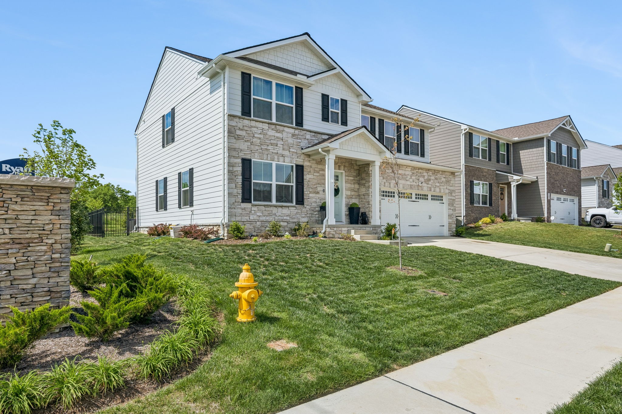 101 Walden Way Property Photo 1
