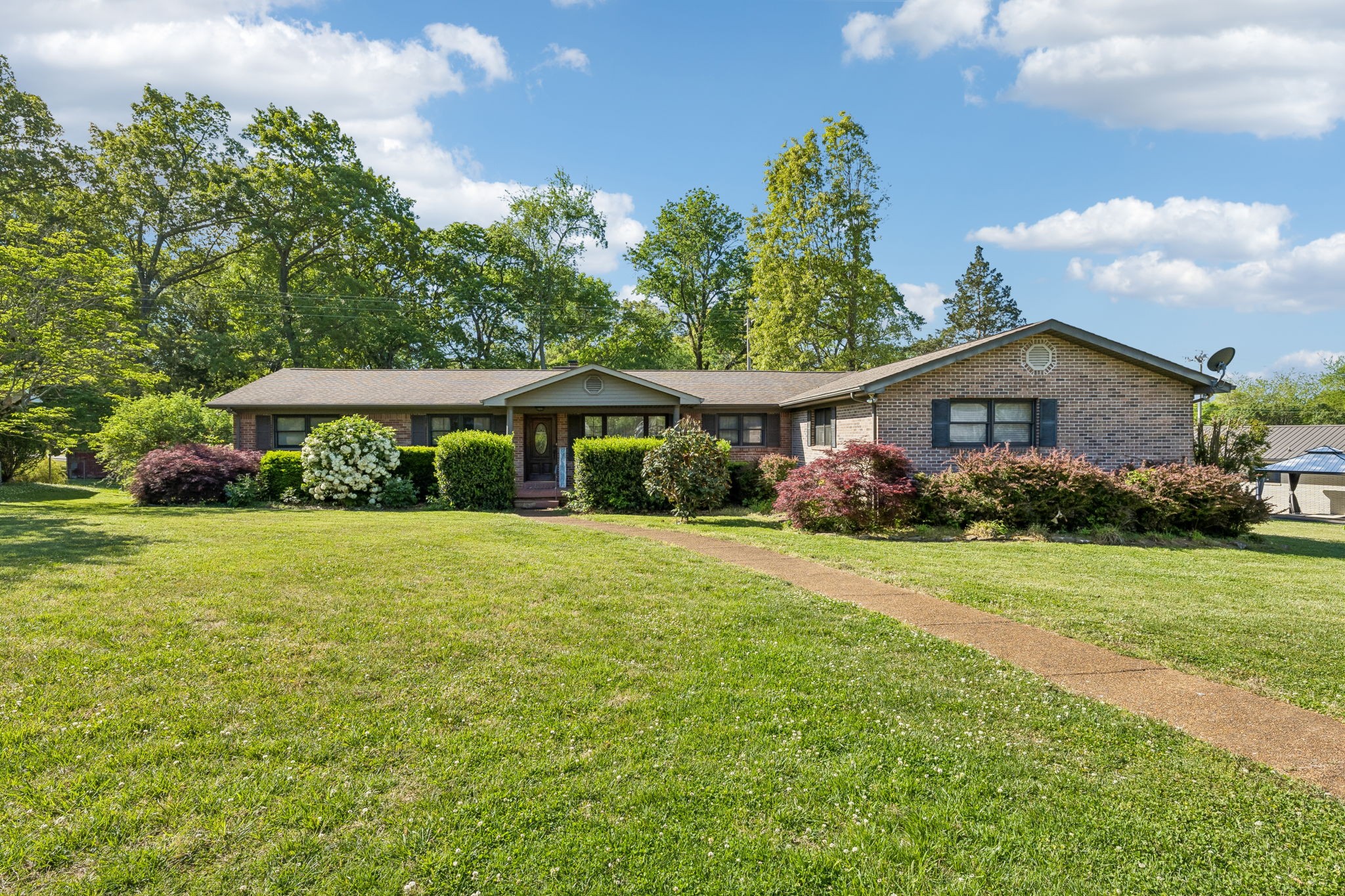 205 Houghton Dr