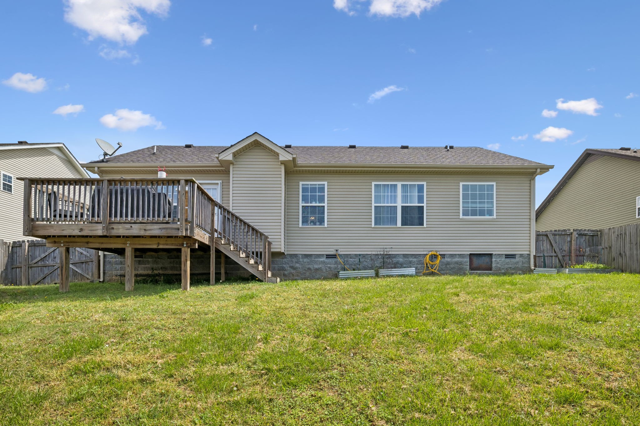 1388 Constitution Dr Property Photo 30
