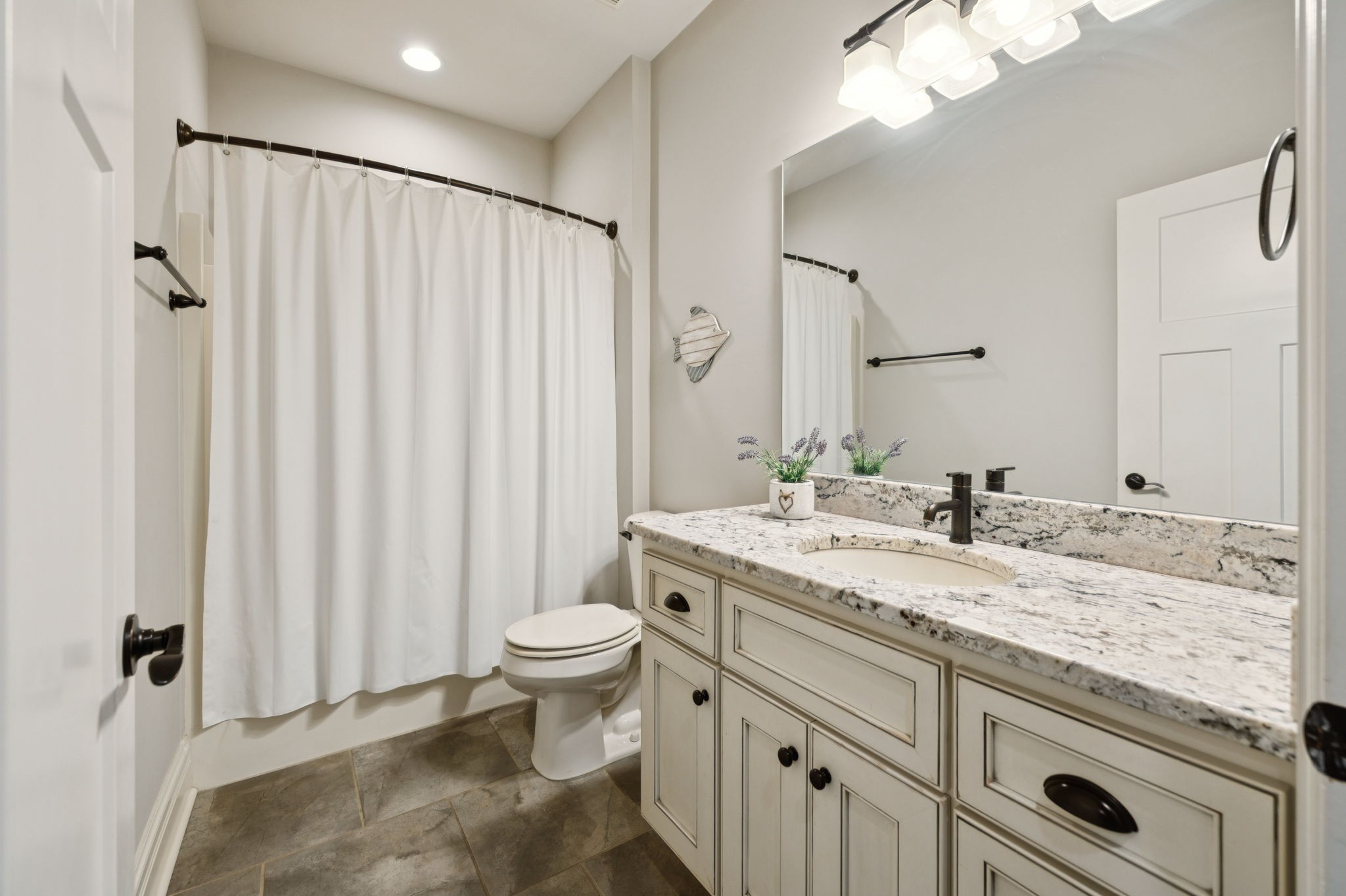 3140 Hidden Creek Dr Property Photo 27