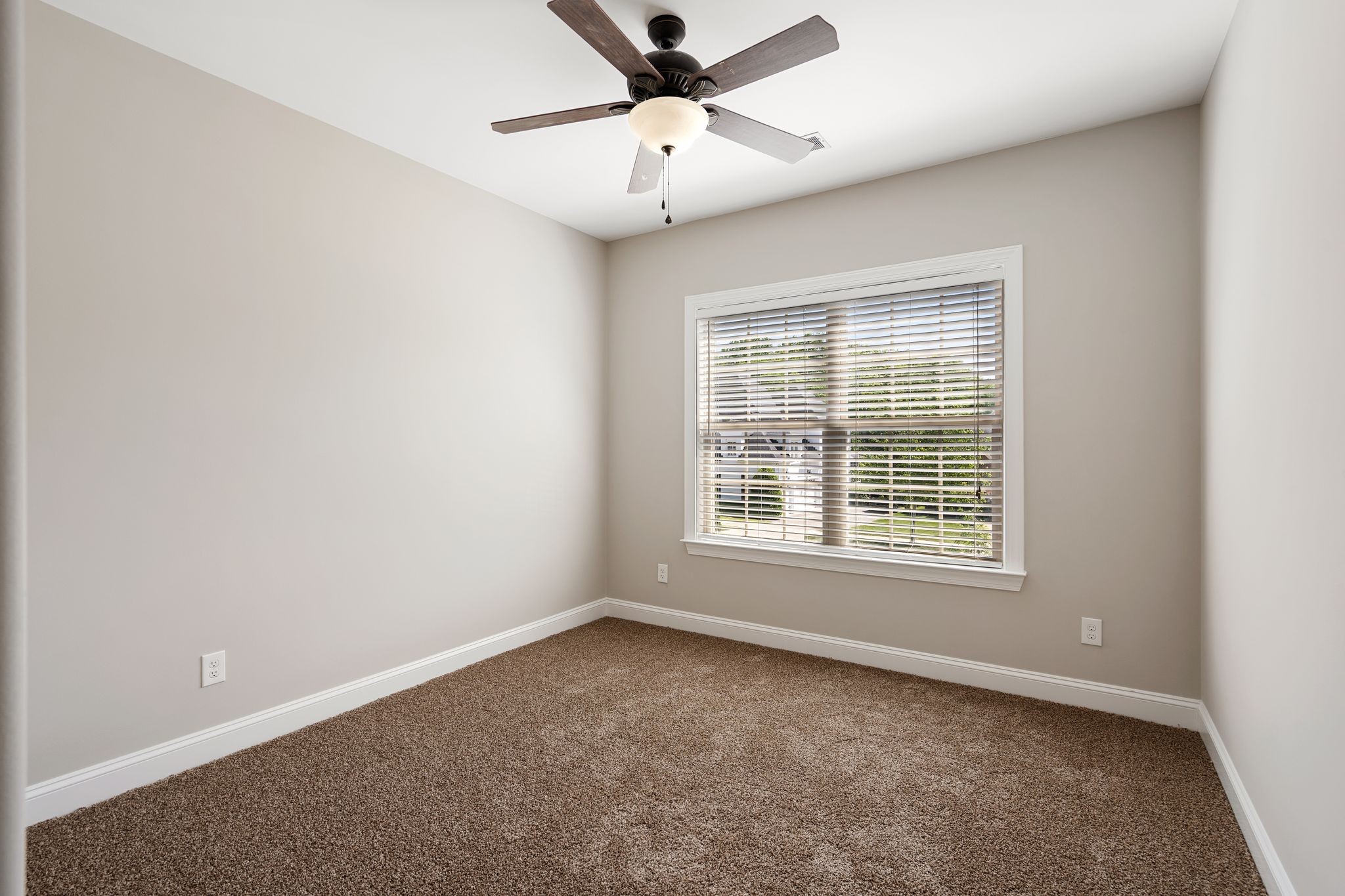 316 Whitewater Way Property Photo 40