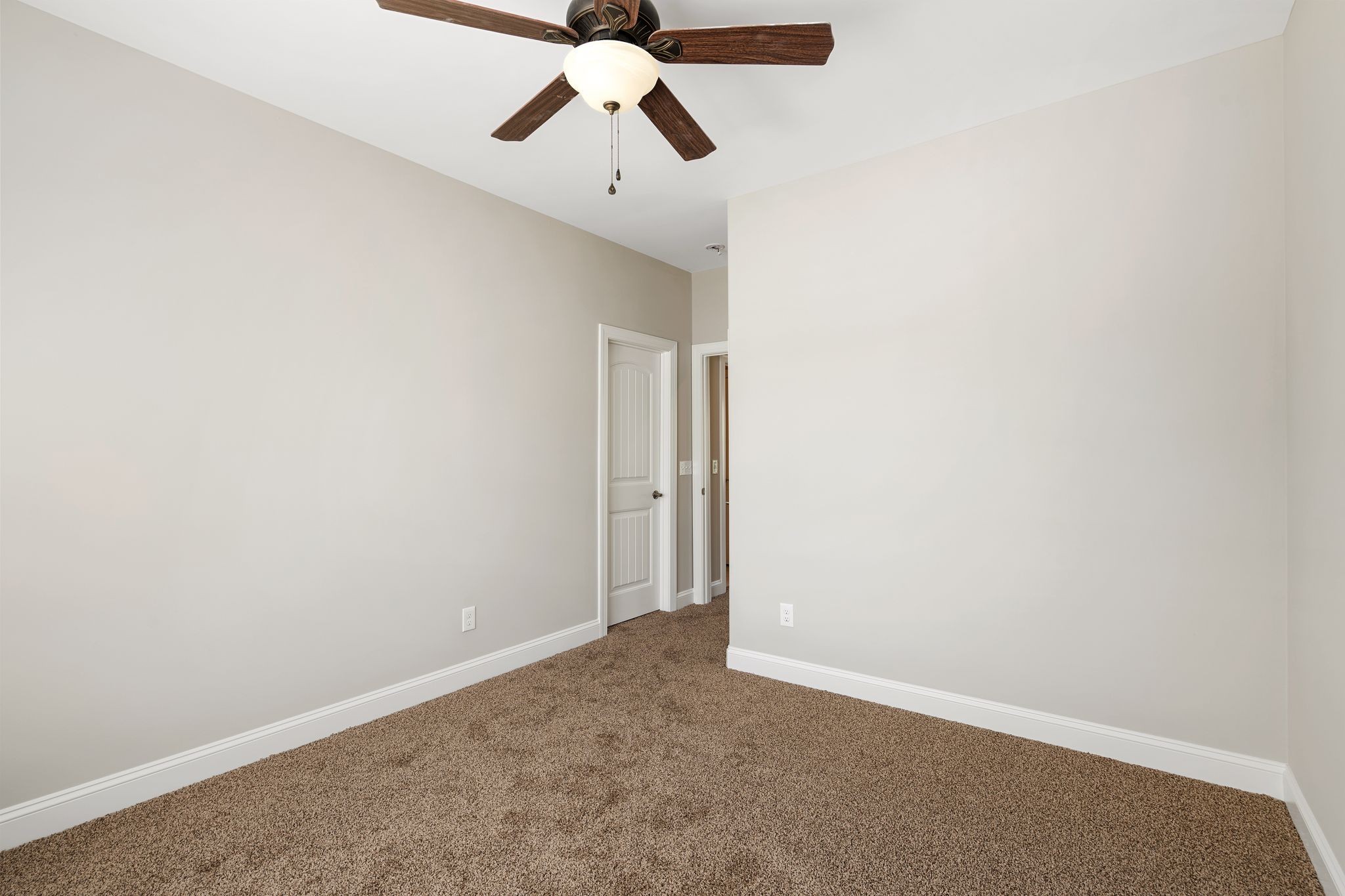 316 Whitewater Way Property Photo 41