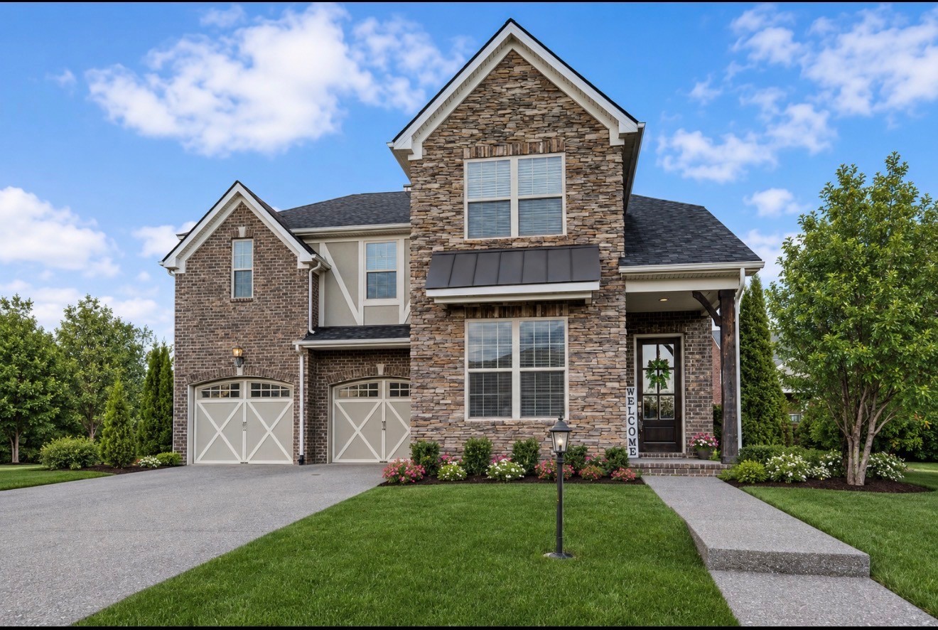 501 Lingering Way Property Photo 1