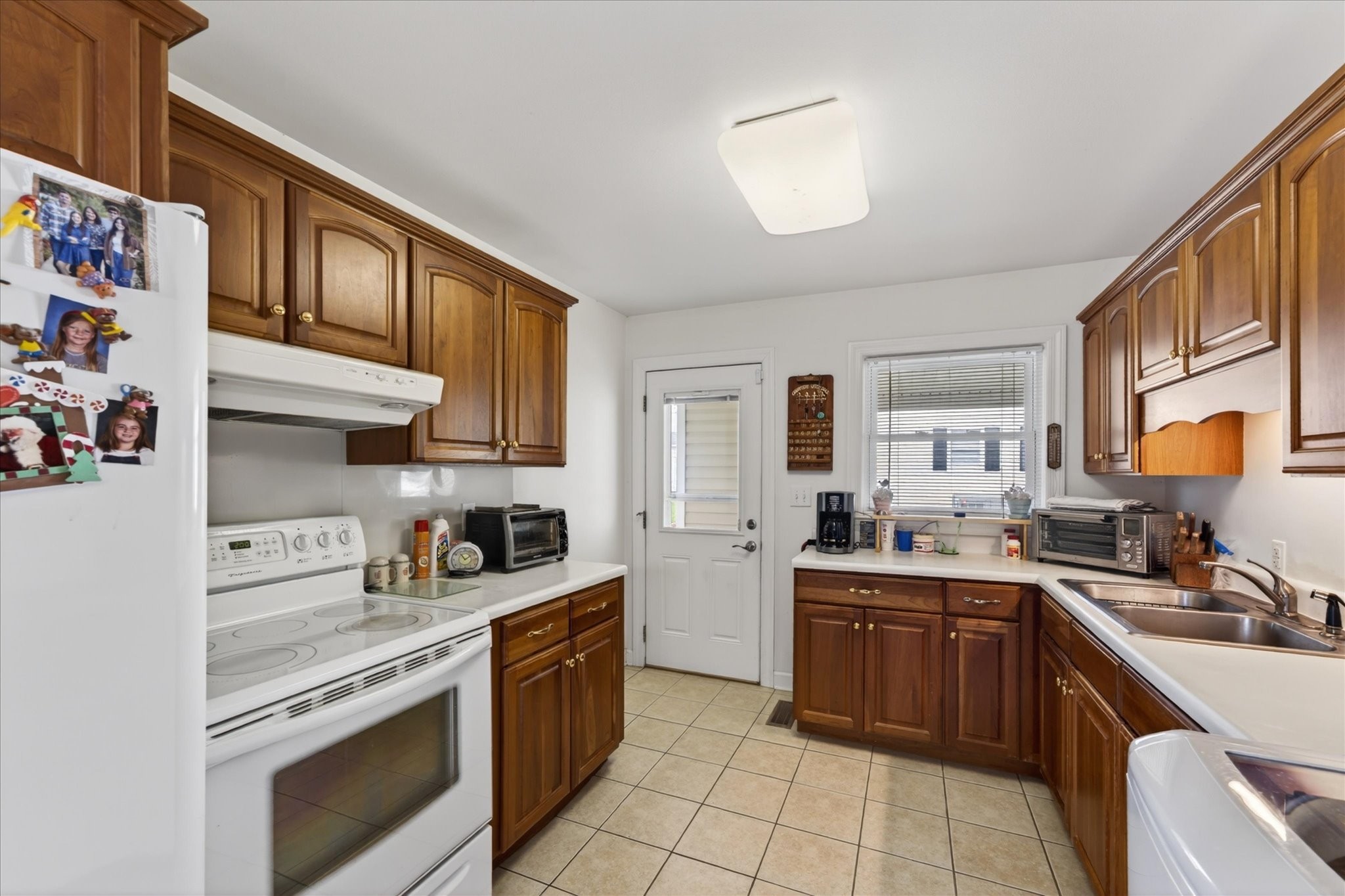 415 Elaine Dr Property Photo 14