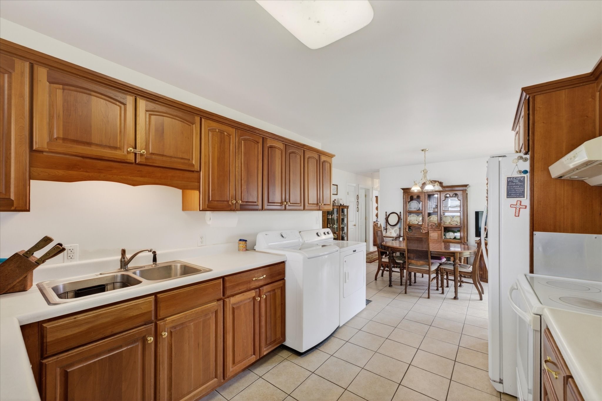 415 Elaine Dr Property Photo 16