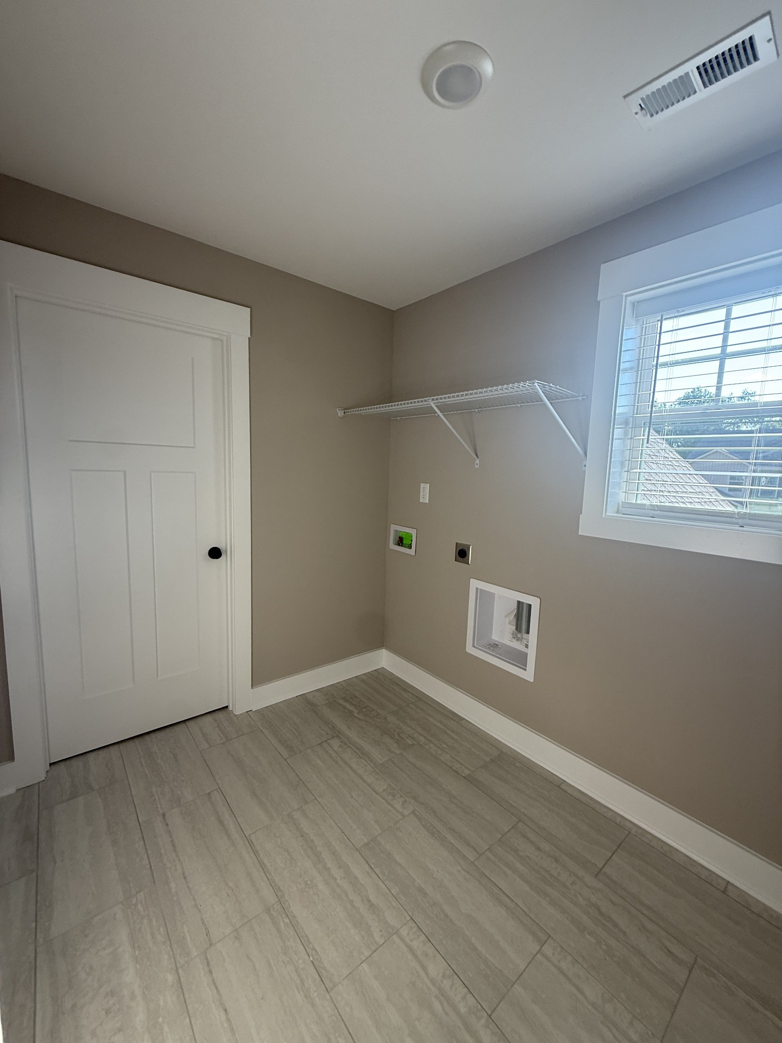346 Cardinal Creek Property Photo 7