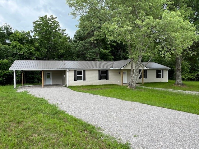 760 Rose Hill Rd Property Photo 3