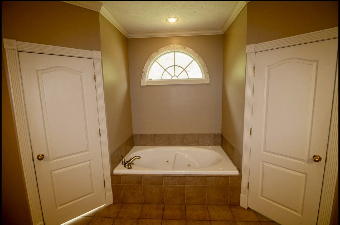 25 Max Dr Property Photo 18