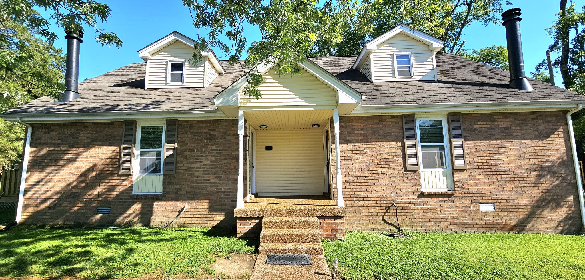 1126 Apple Valley Rd Property Photo 2