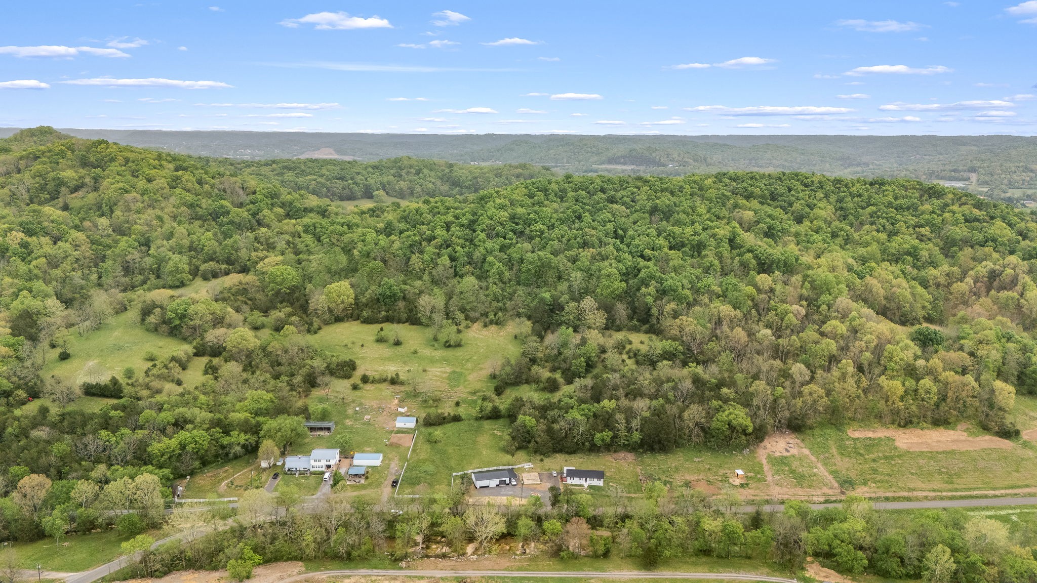 1036 Locke Creek Rd Property Photo 4