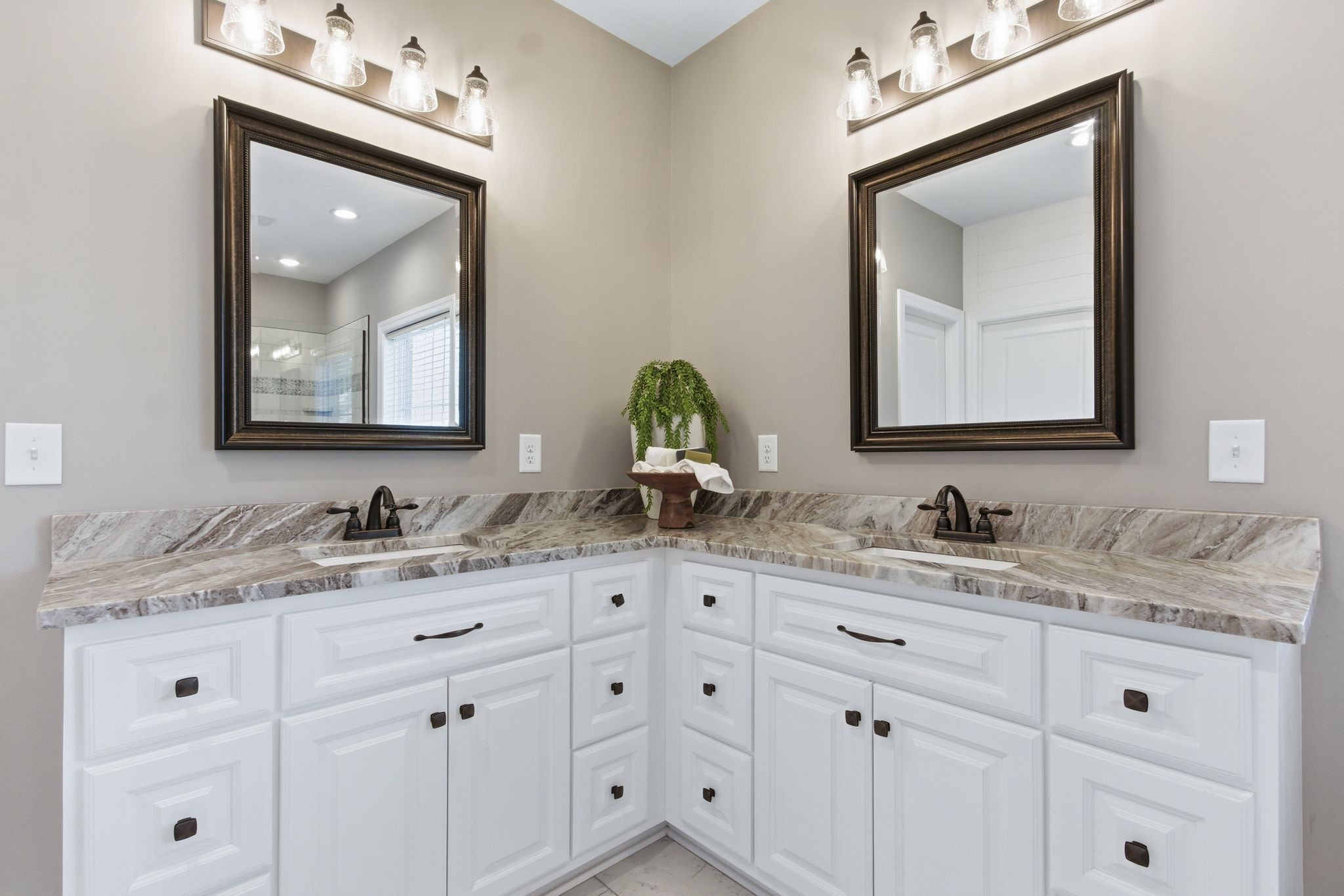 8006 Traditions Ln Property Photo 23