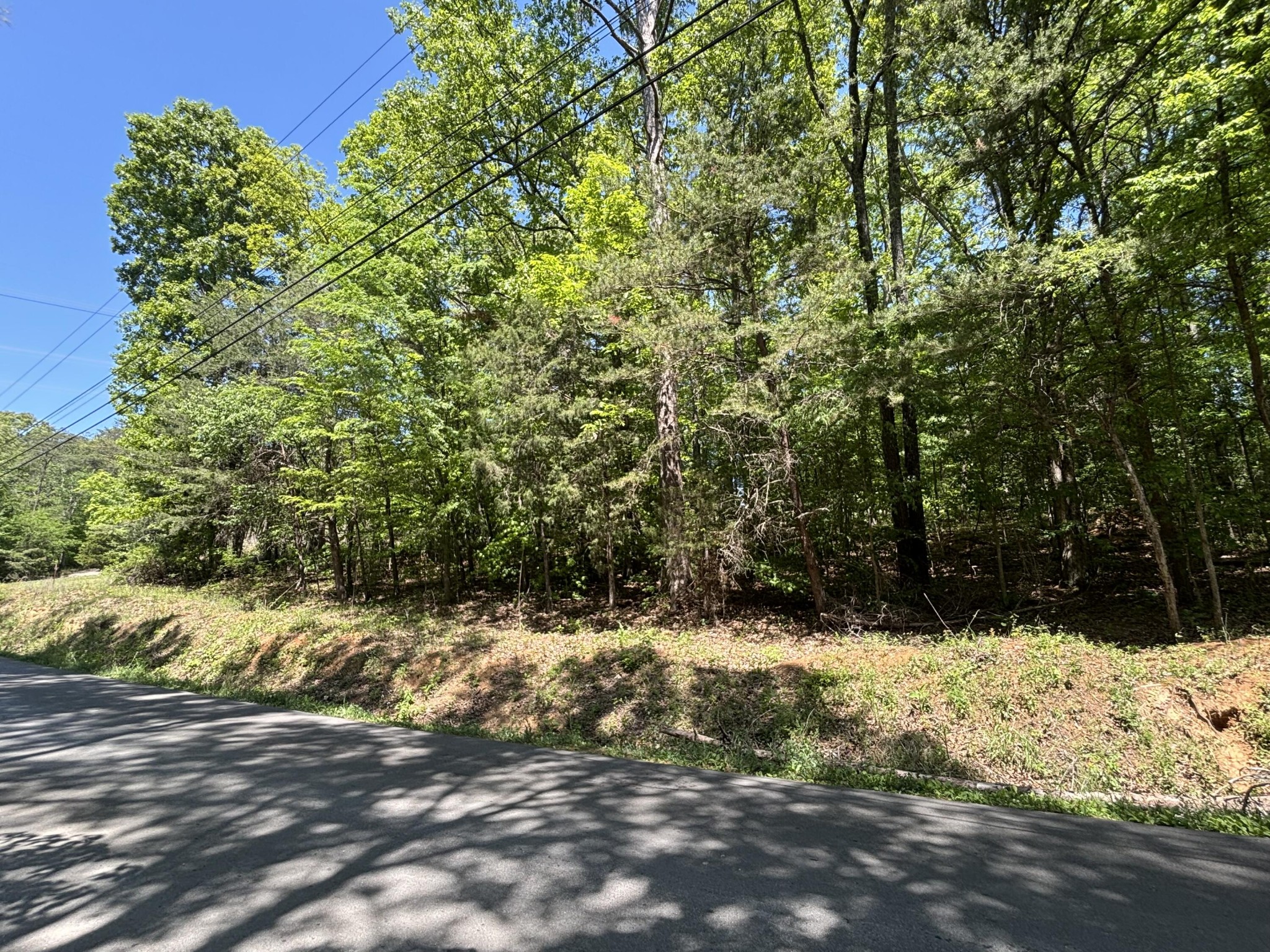 670 Lake View Drive Property Photo 1