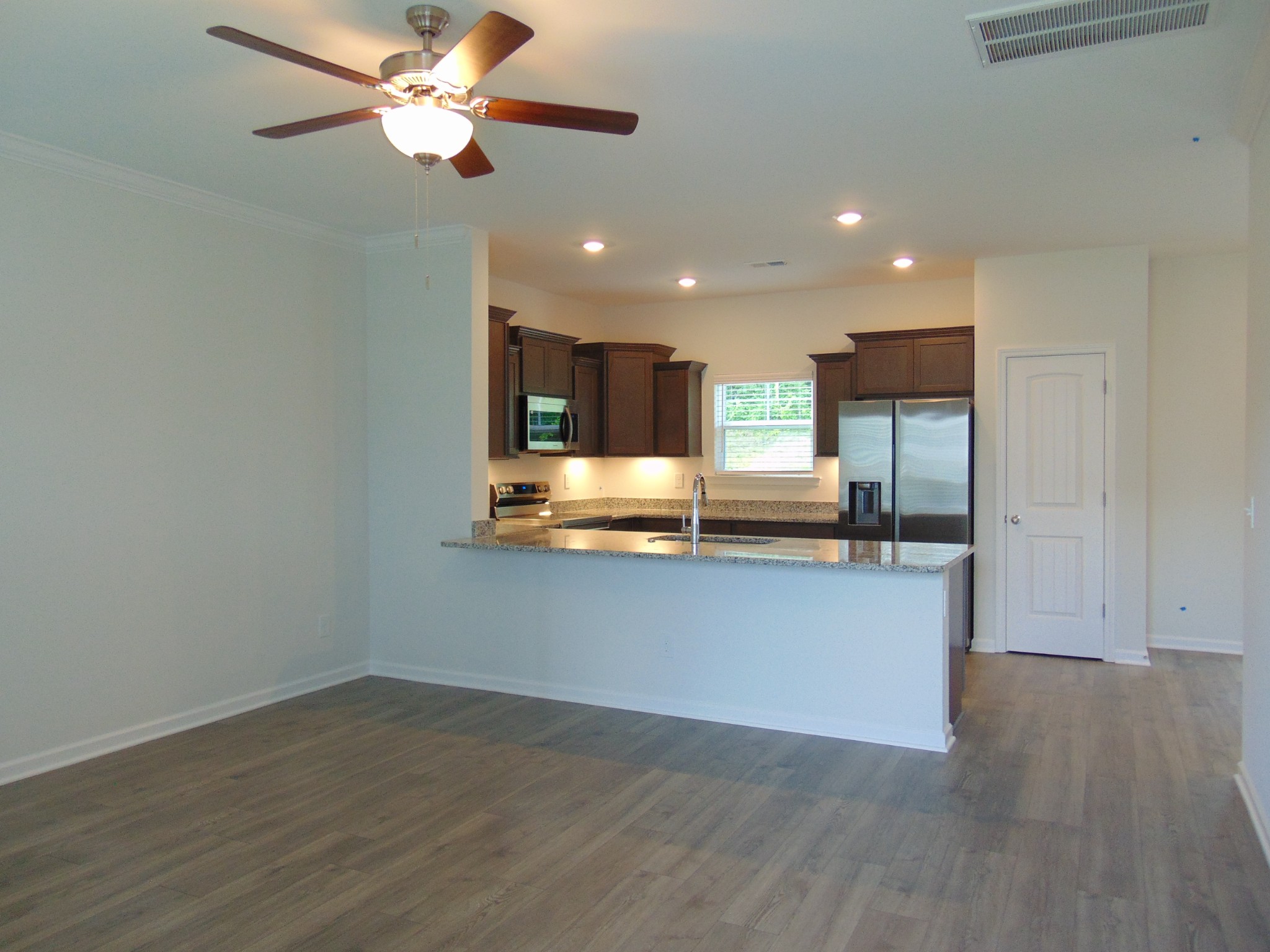 287 Spring Street Property Photo 3