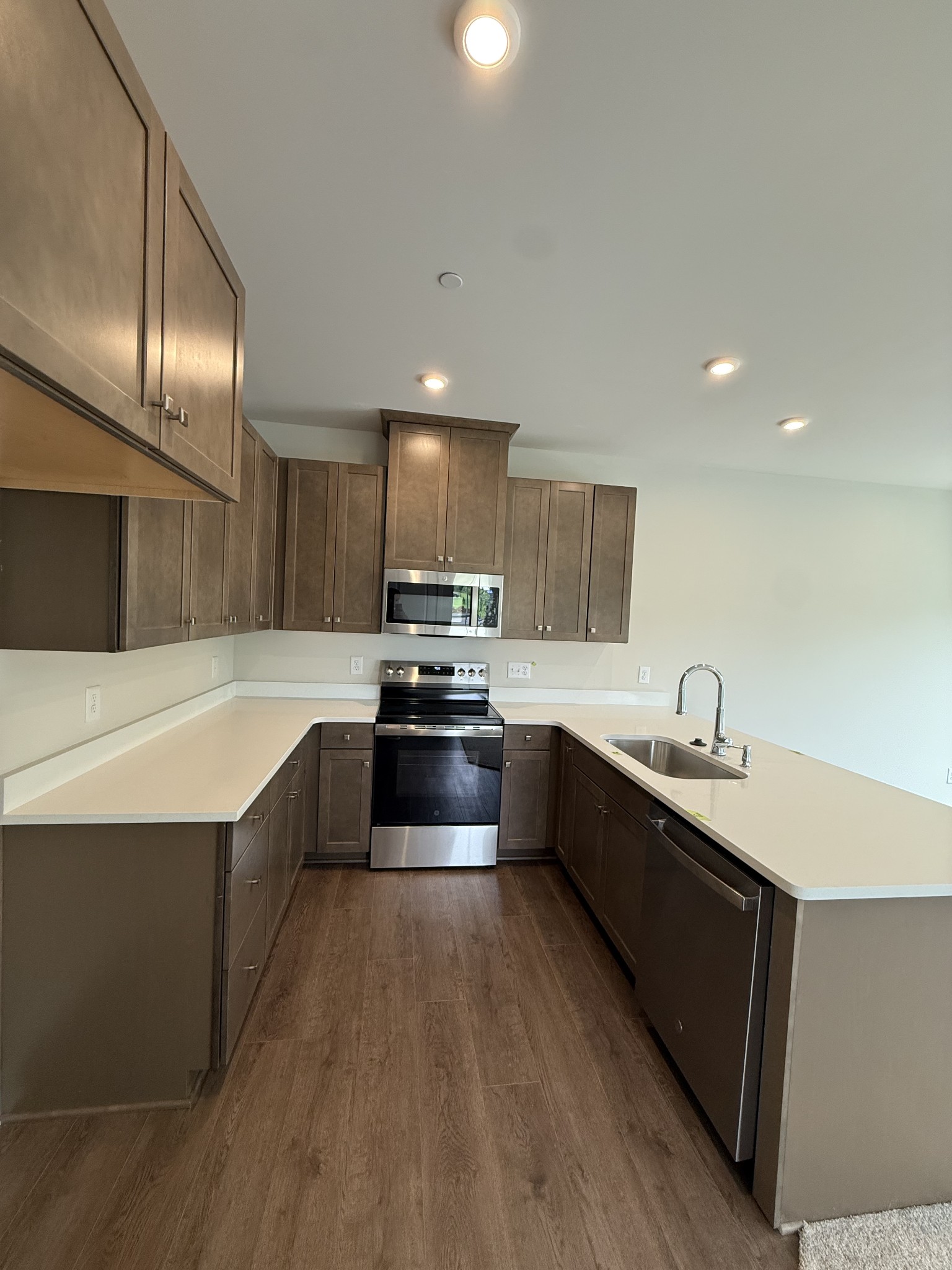 213 Primrose Lane Property Photo 2