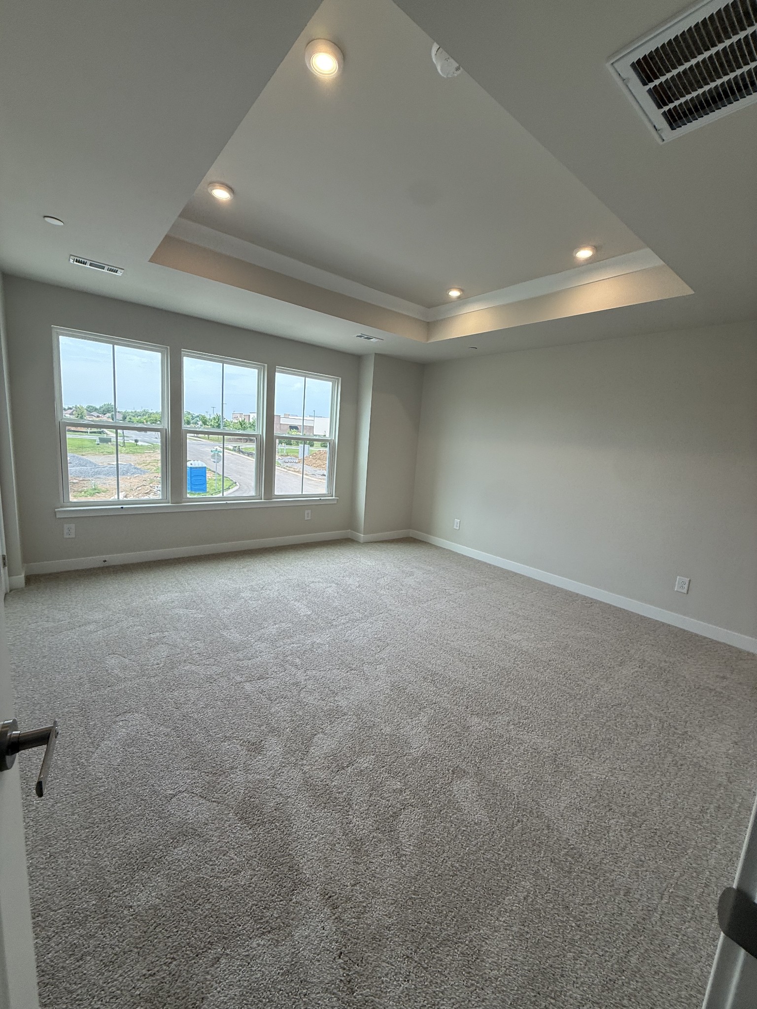 213 Primrose Lane Property Photo 4