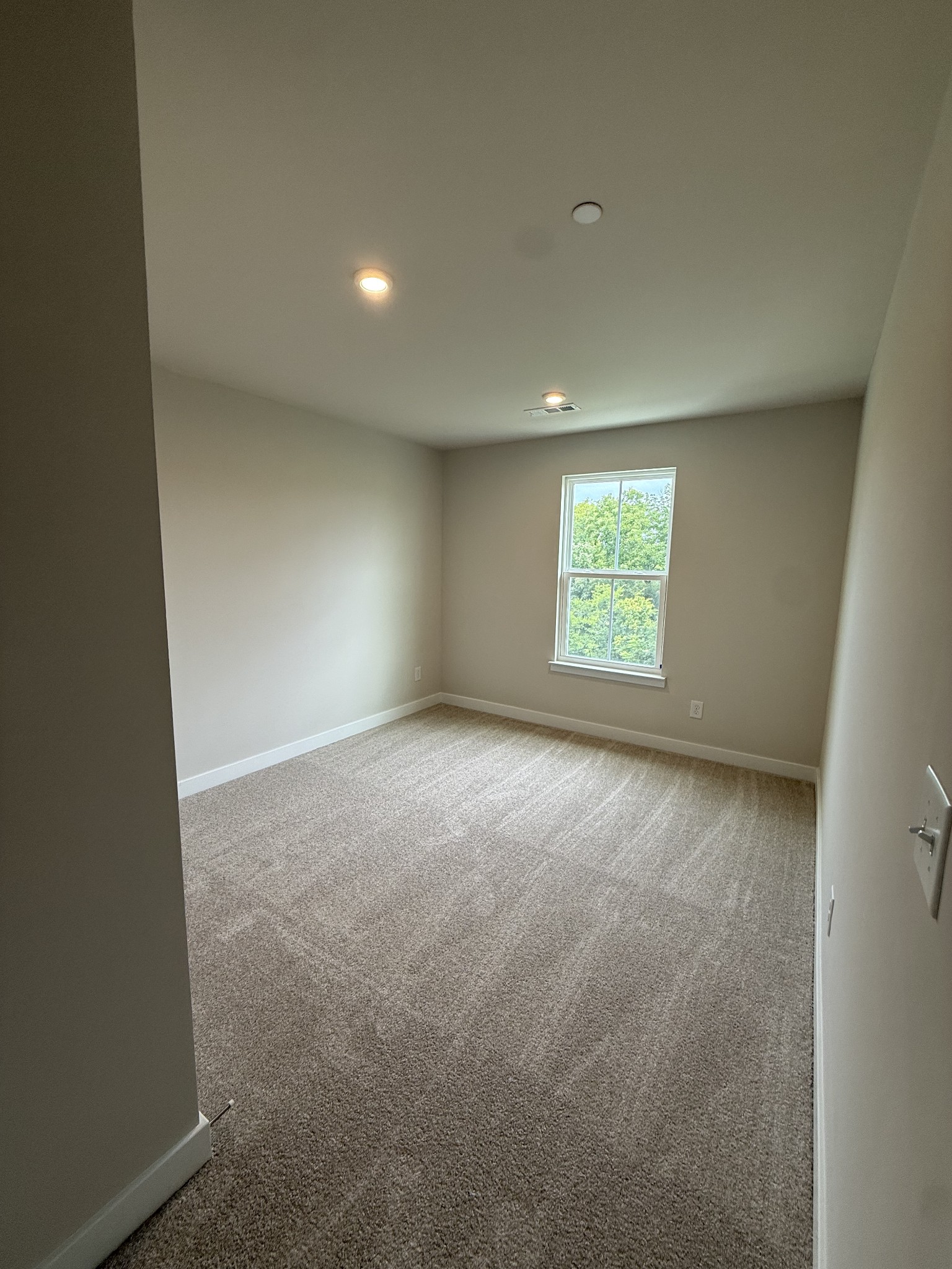 213 Primrose Lane Property Photo 6