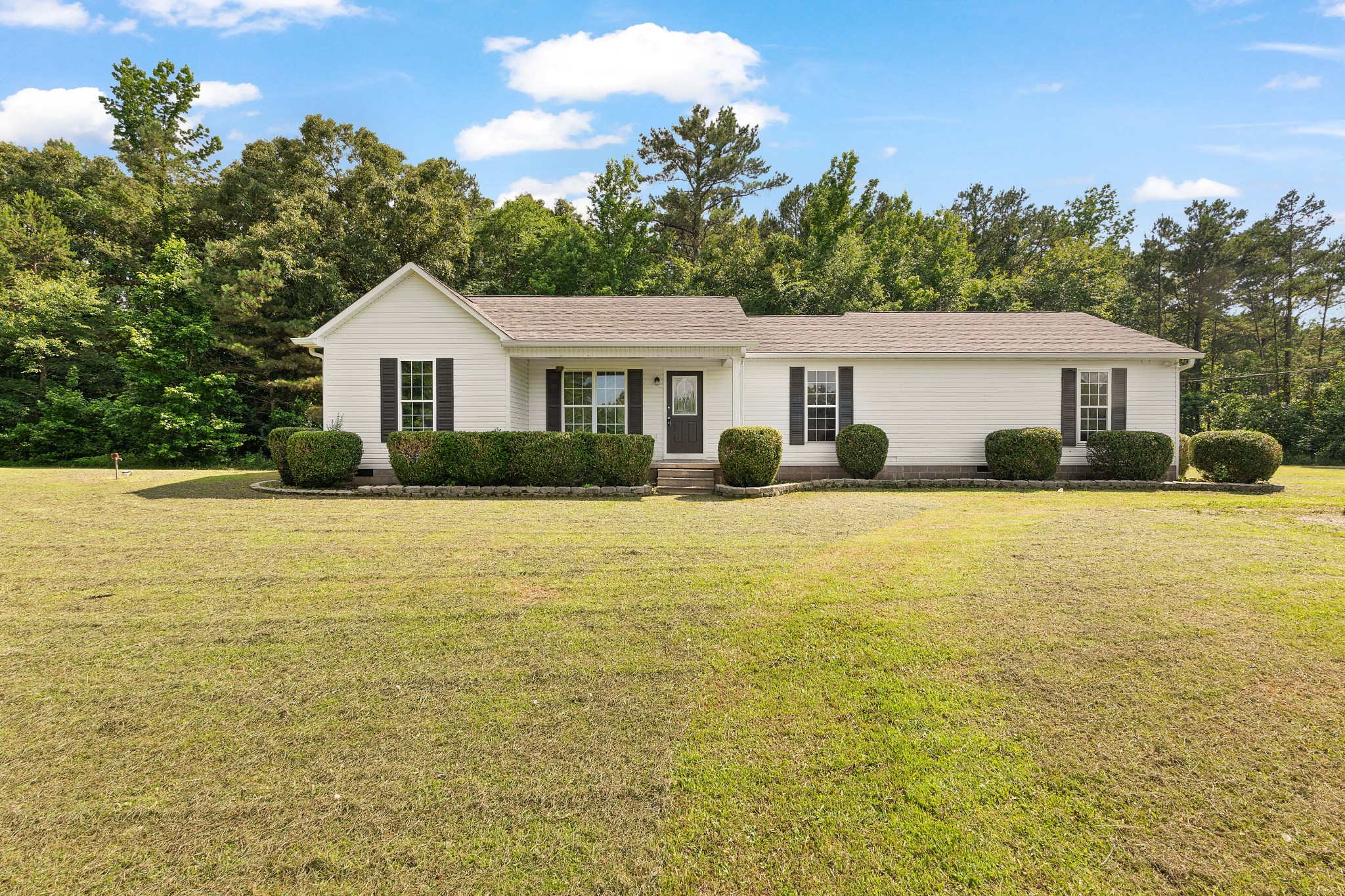 235 Mallard Ln Property Photo 1