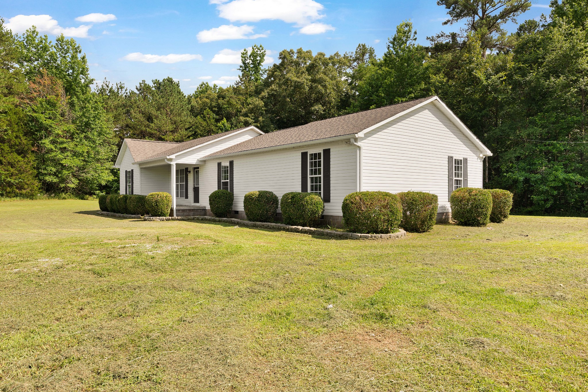 235 Mallard Ln Property Photo 3