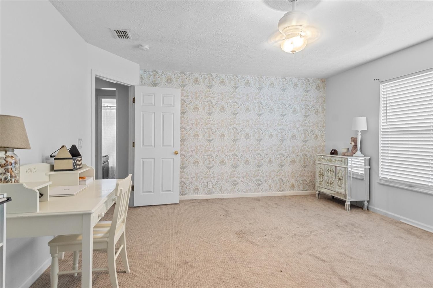 406 Orchid Trail Property Photo 29