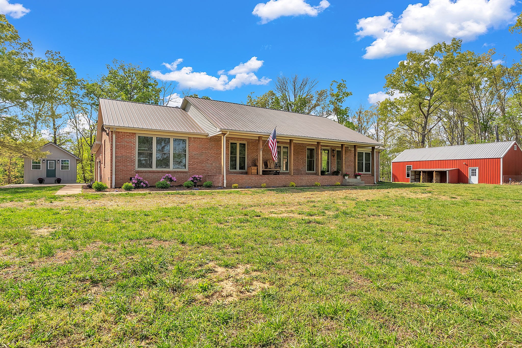 1819 Barker Rd Property Photo 1