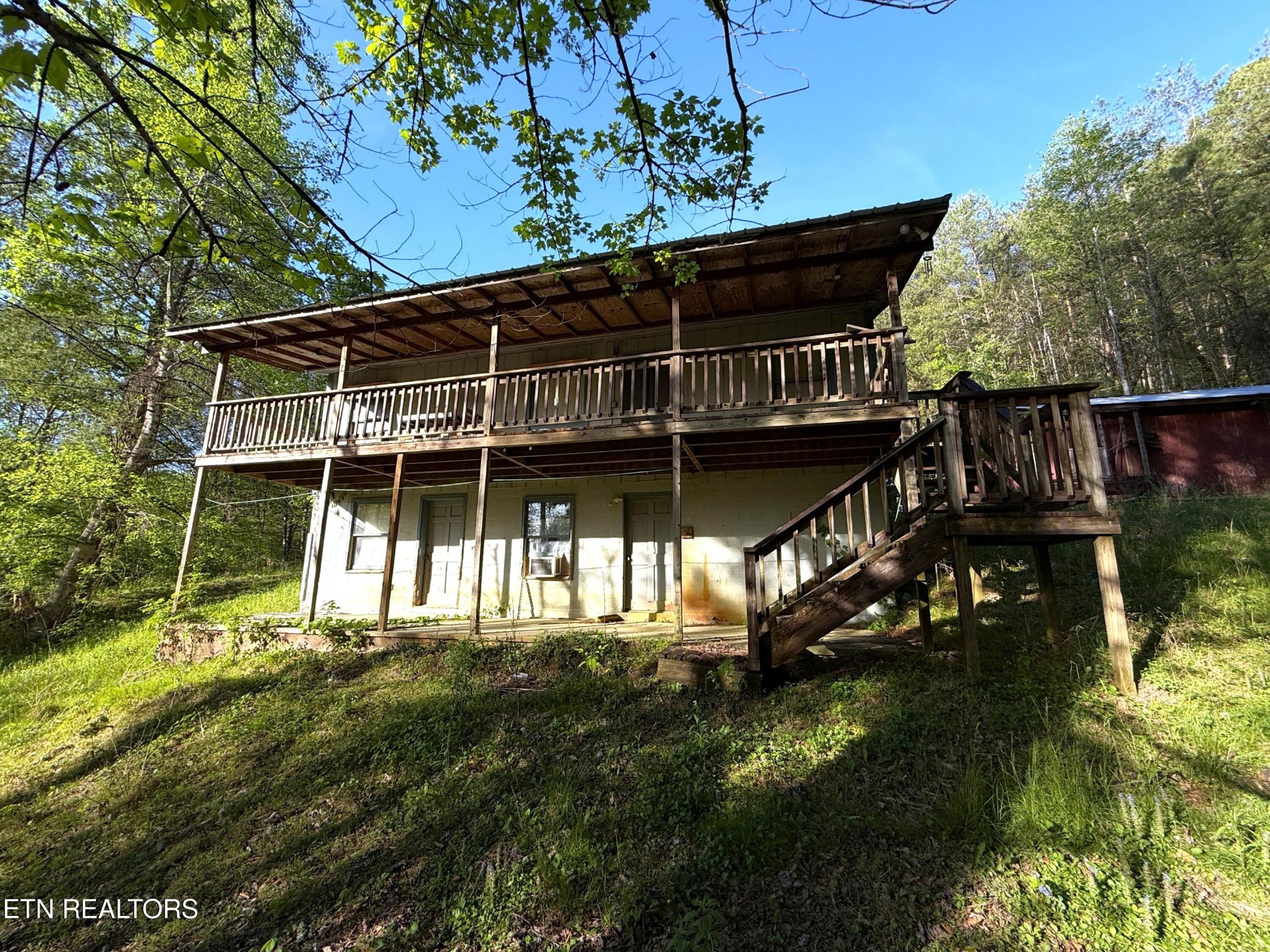 2930 Arch Way Property Photo 3
