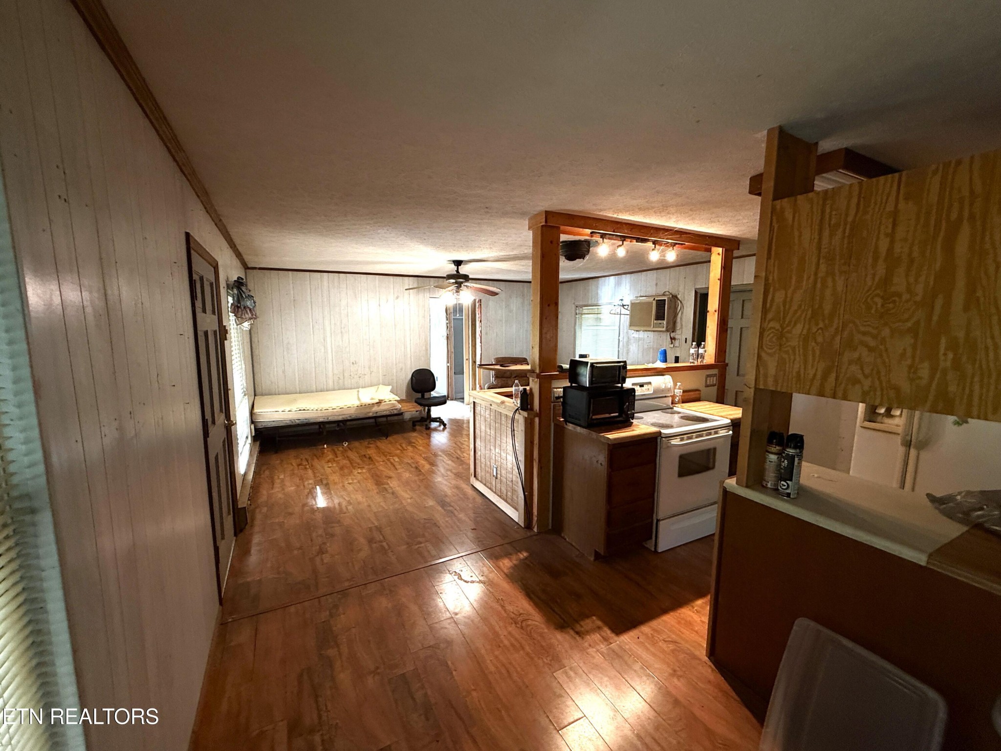 2930 Arch Way Property Photo 13