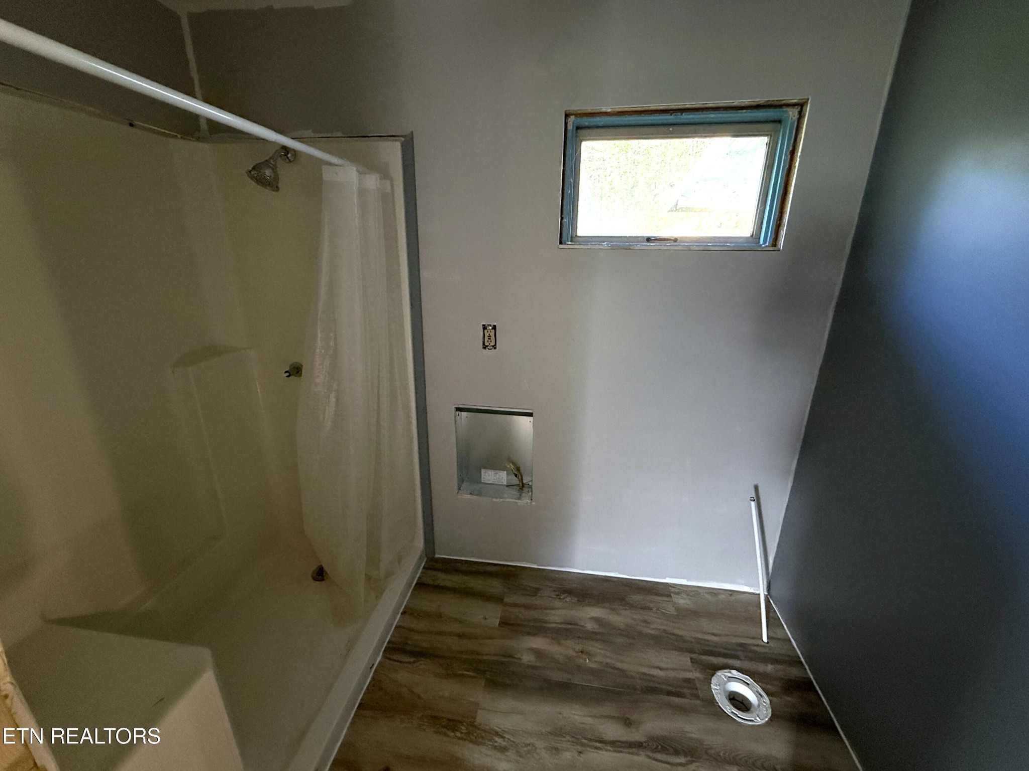 2930 Arch Way Property Photo 16