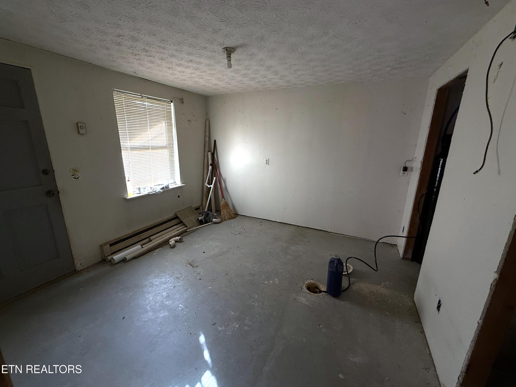 2930 Arch Way Property Photo 19