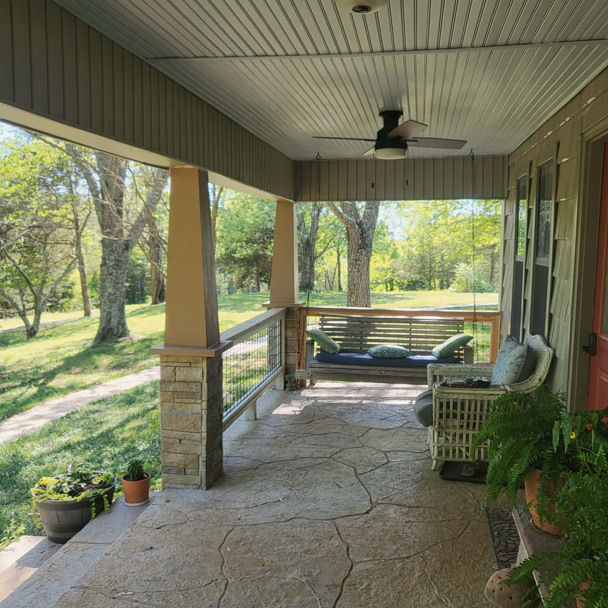7400 Franks Ferry Rd Property Photo 4