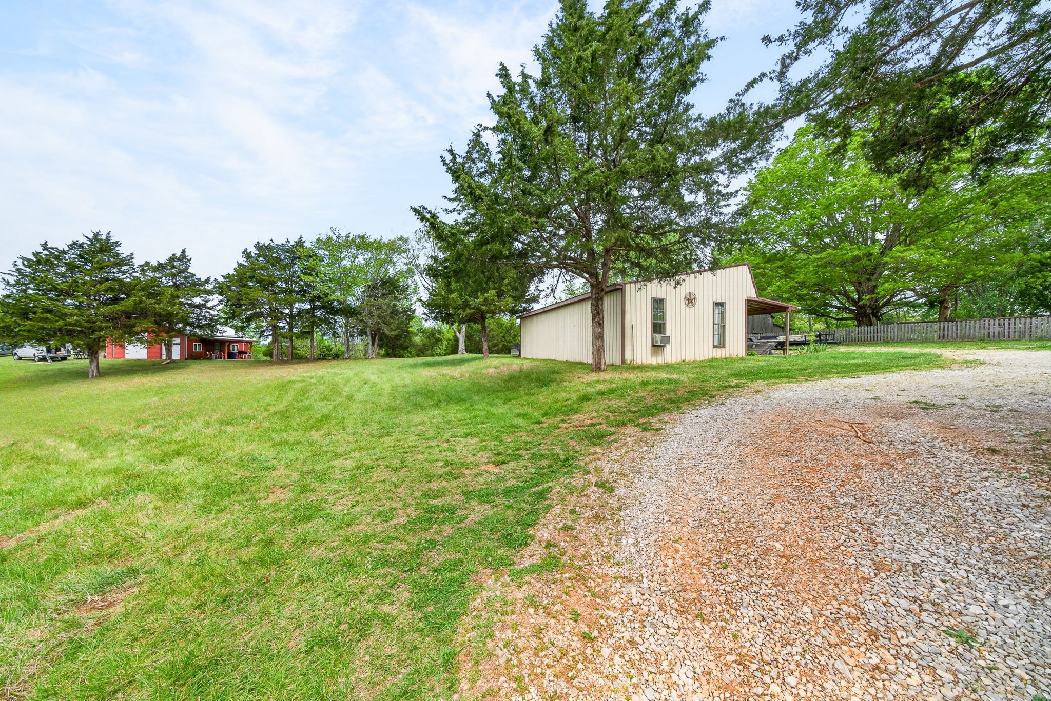 7400 Franks Ferry Rd Property Photo 30